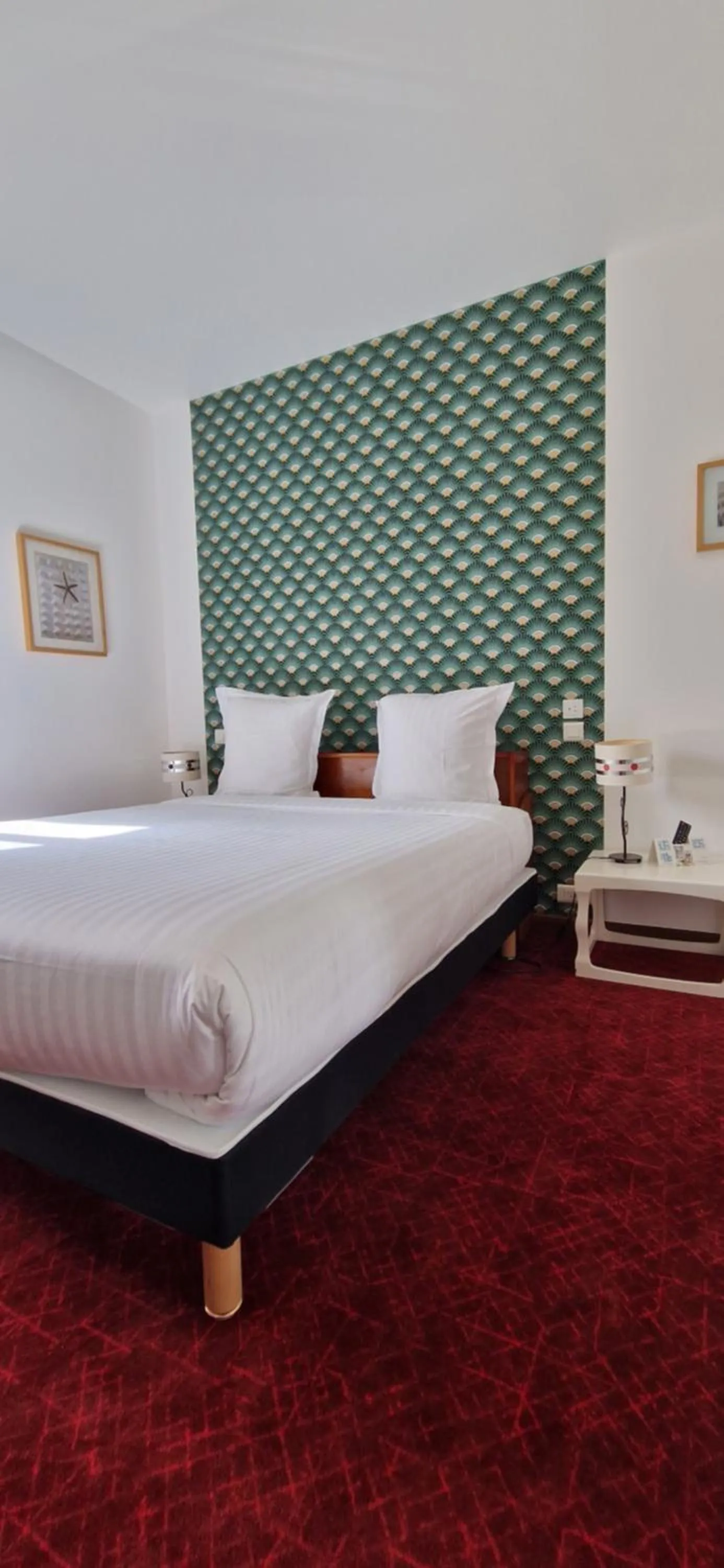 Photo of the whole room, Bed in Brit Hotel Essentiel Pontivy Robic