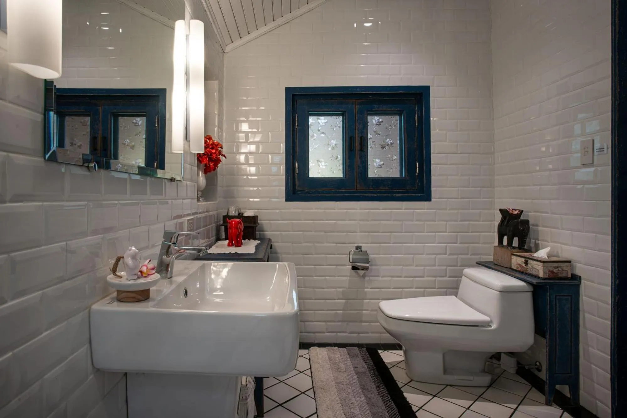 Toilet in Howie's HomeStay