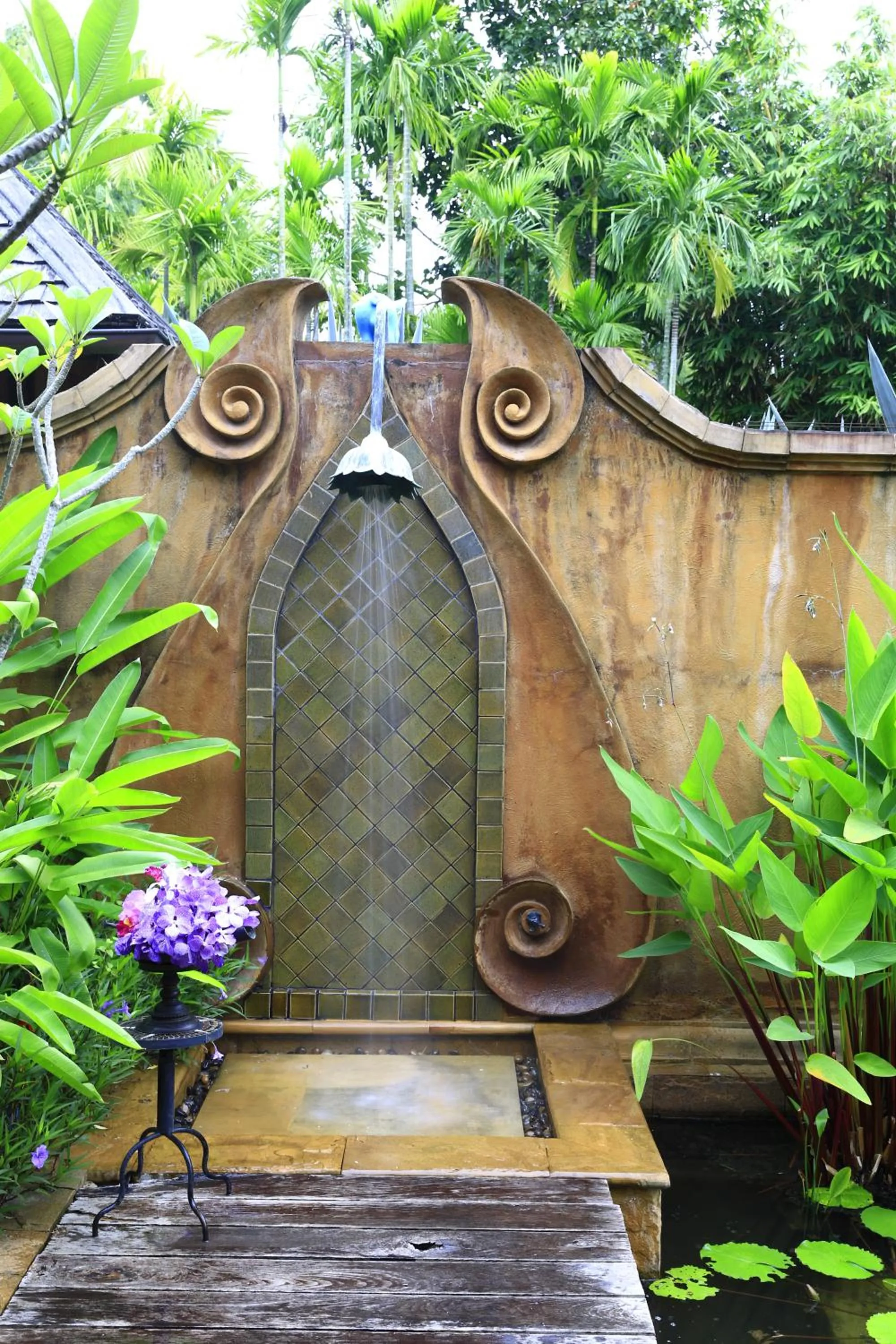 Day in Howie's HomeStay