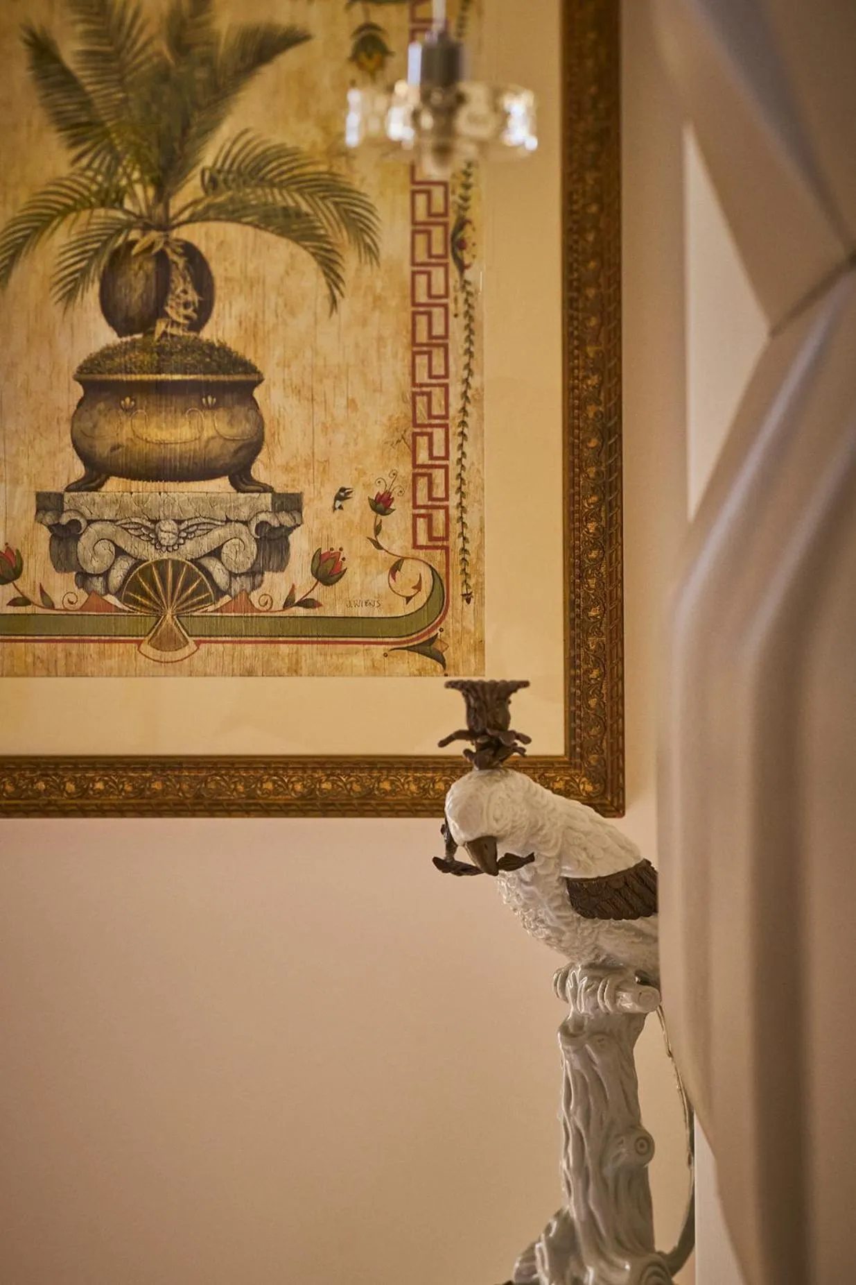 Decorative detail in Le Pigonnet - Esprit de France