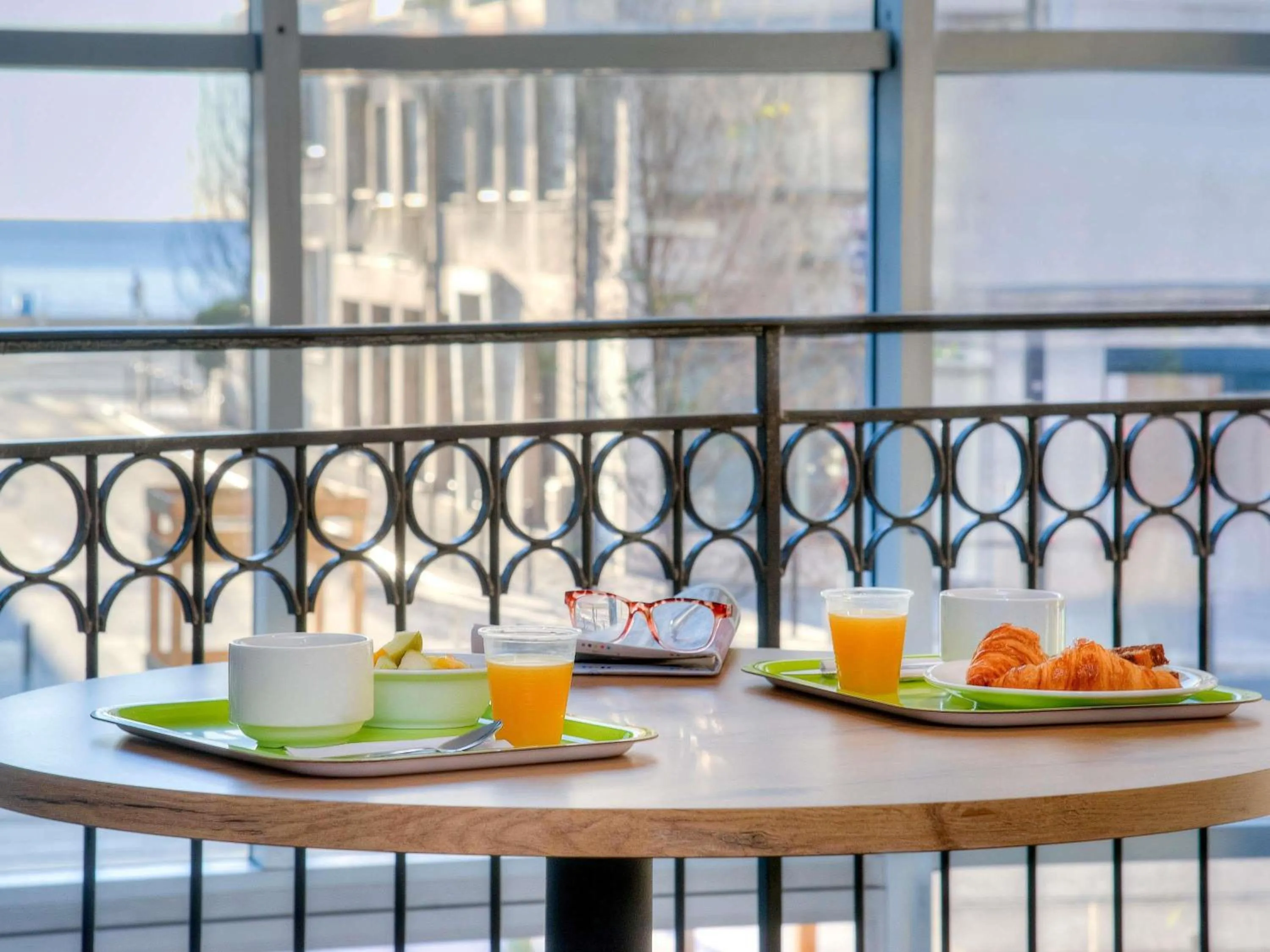 Breakfast in ibis budget Nice Californie Lenval