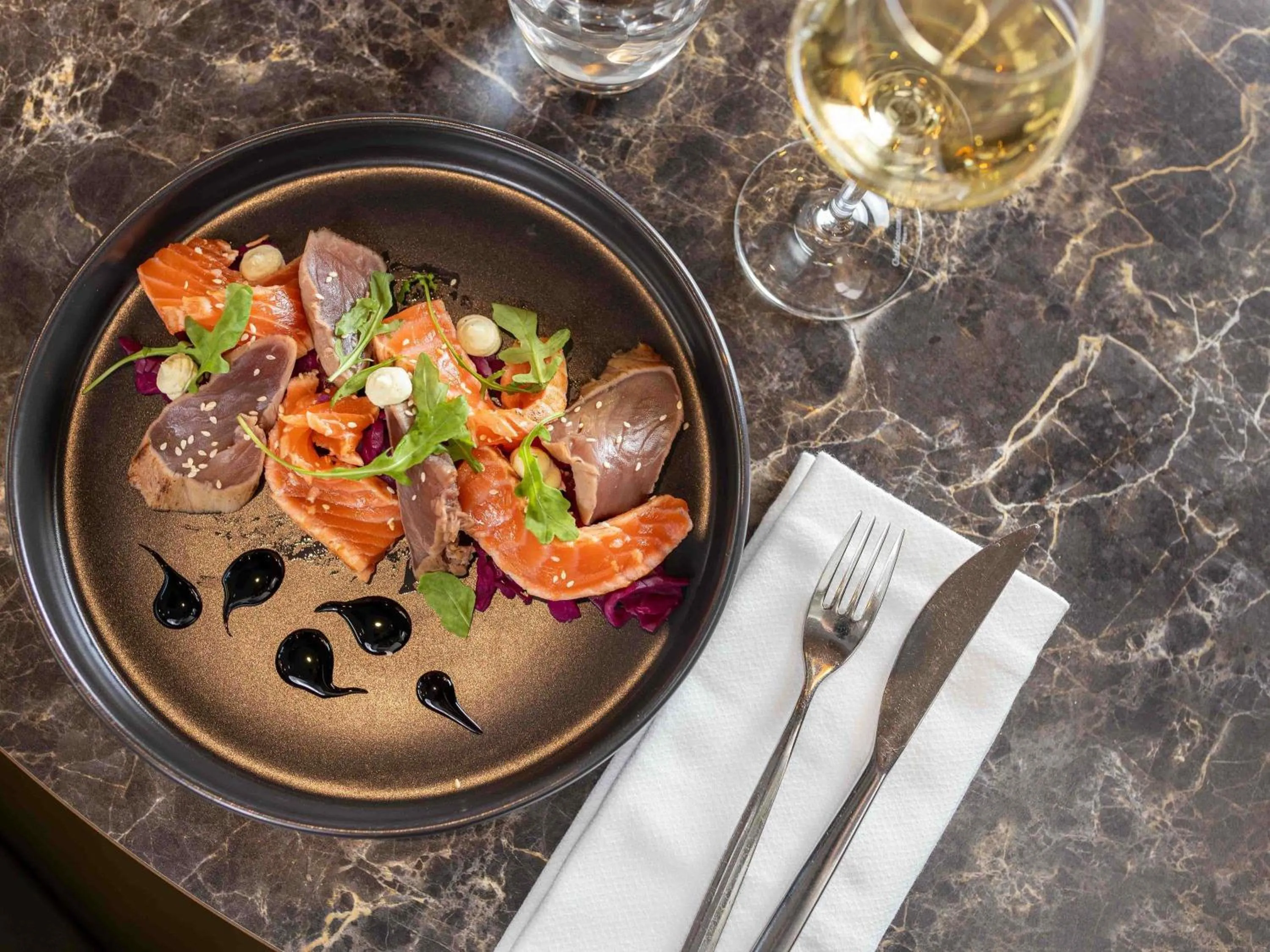 Restaurant/places to eat in ibis Lyon Gerland Musée des Confluences