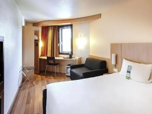 ibis Lyon Gerland Musée des Confluences