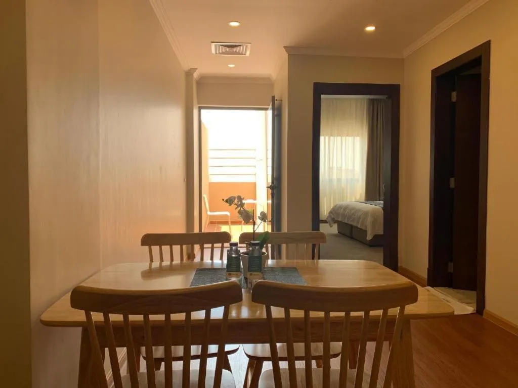 Living room in Tripper Inn - تريبر إن