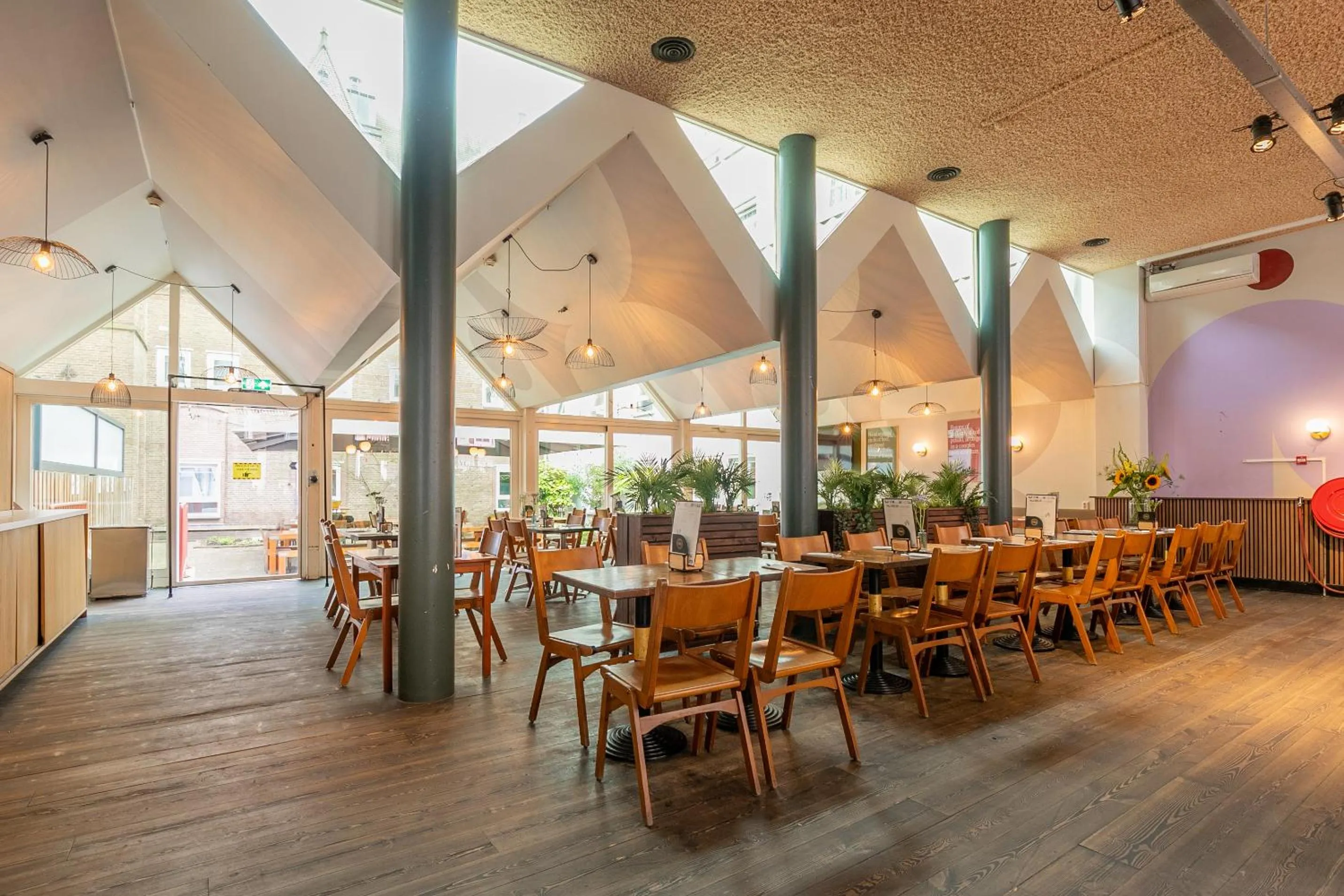 Restaurant/places to eat in Hans Brinker Hostel Amsterdam