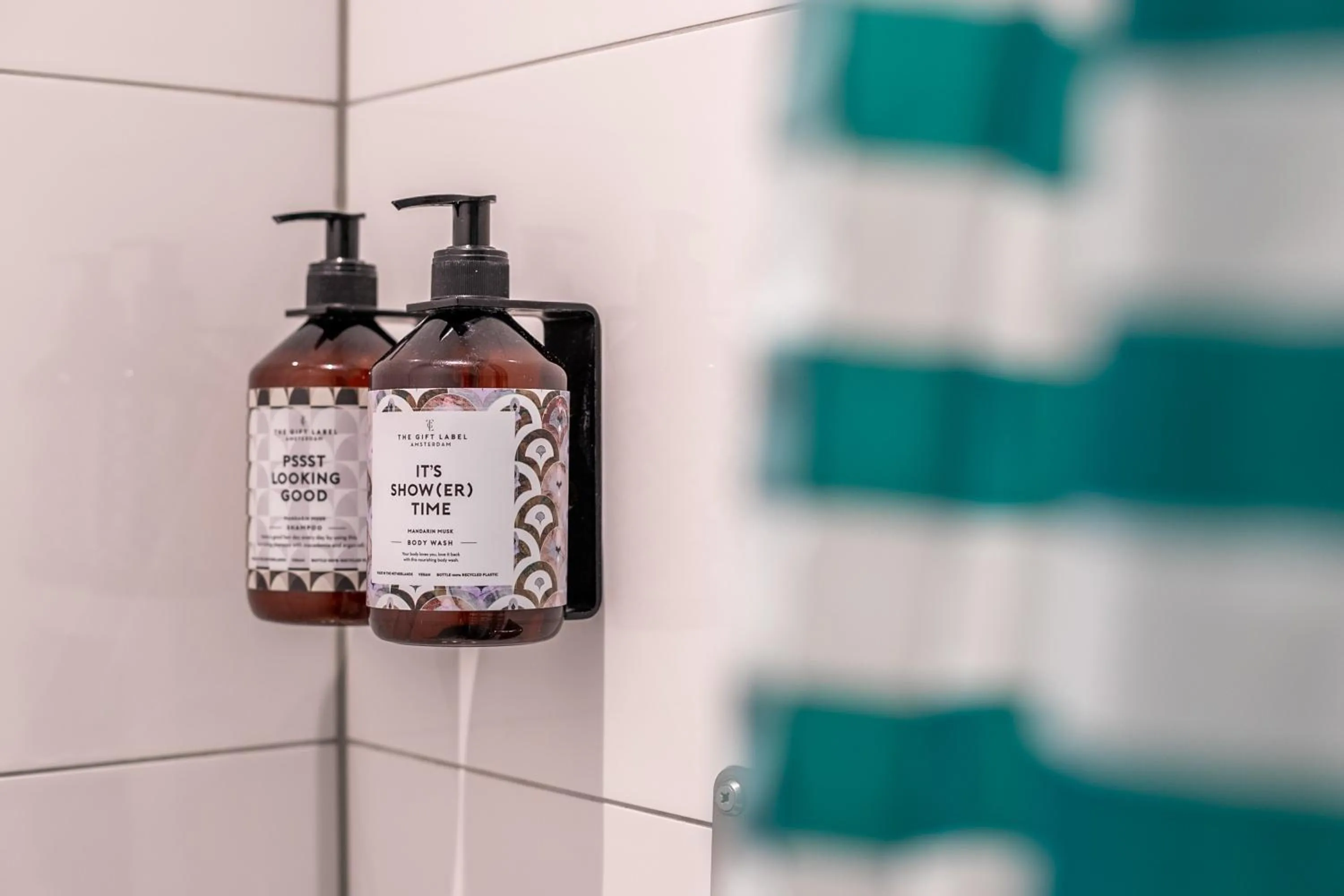 Bathroom in Hans Brinker Hostel Amsterdam