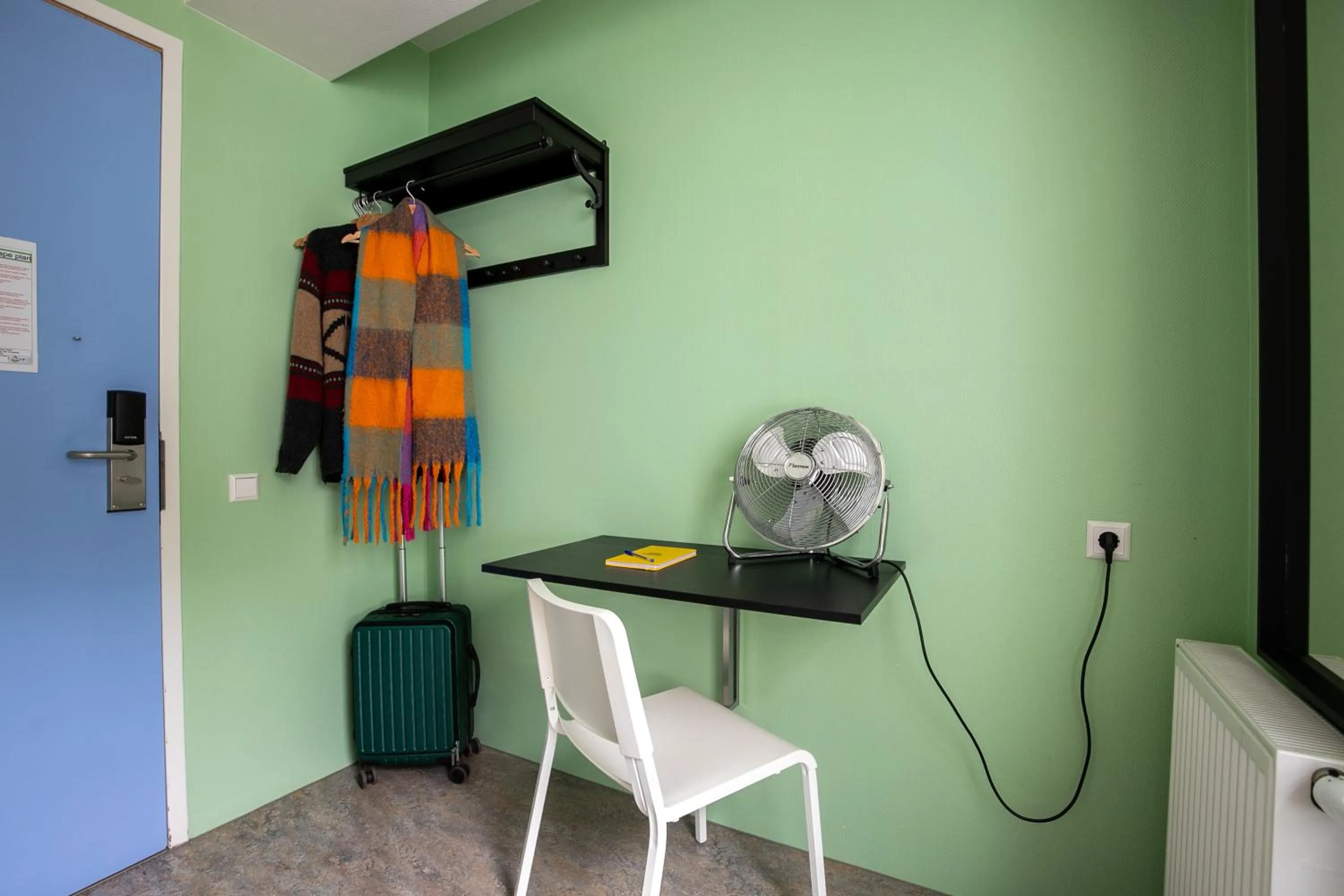 Bedroom in Hans Brinker Hostel Amsterdam