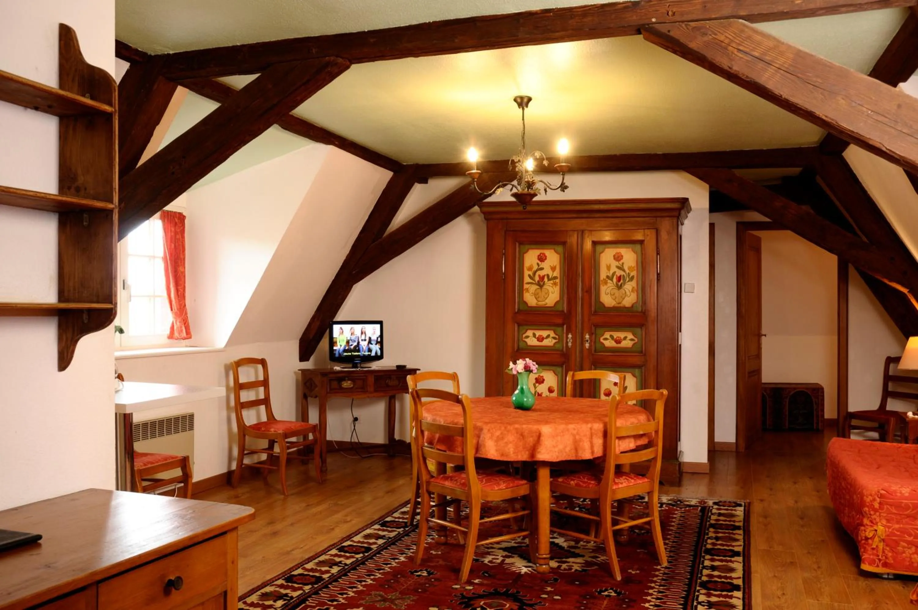 Living room in La Cour du Bailli Suites & Spa