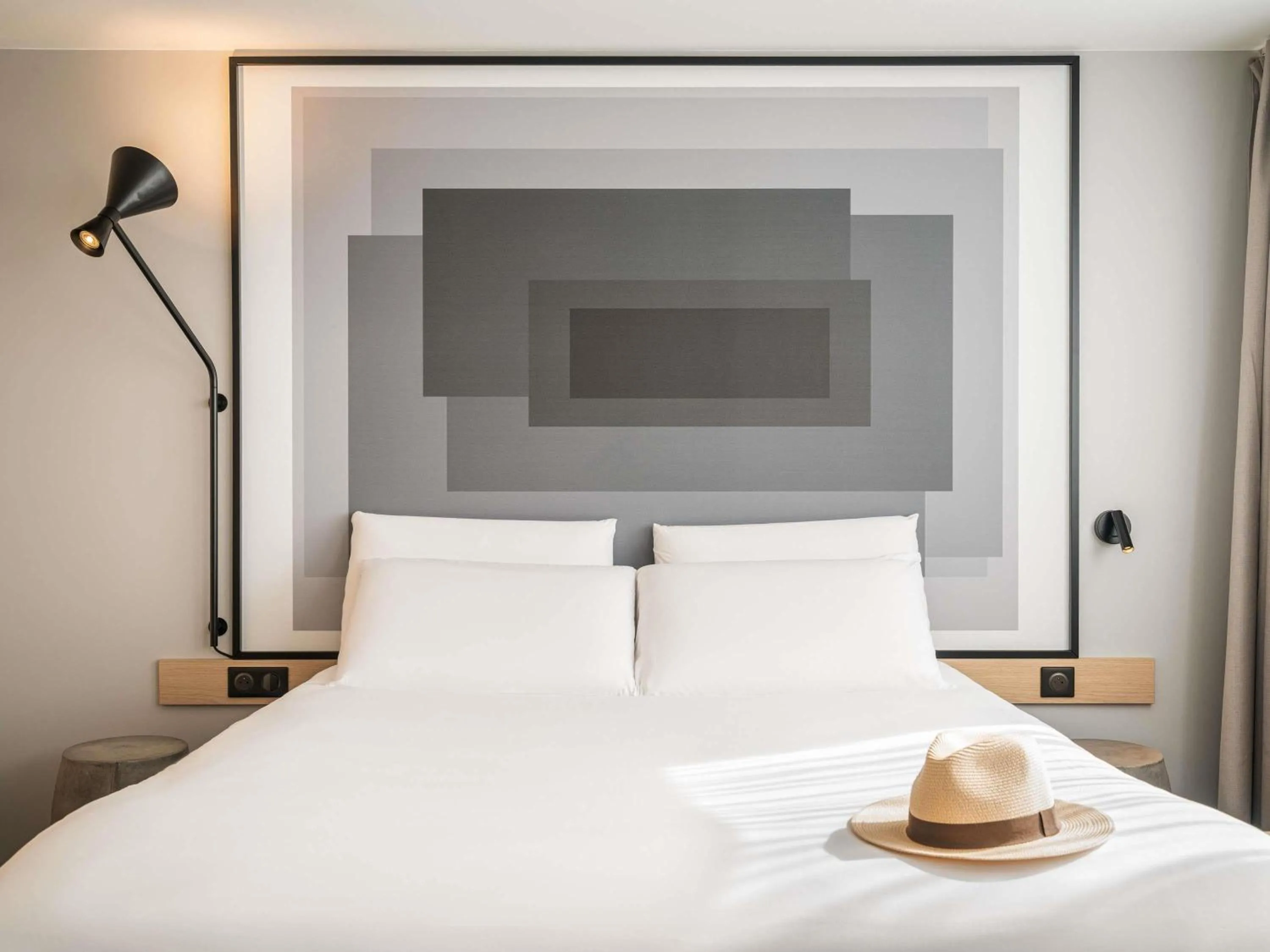 Bedroom, Bed in Ibis Lyon Villefranche Sur Saone