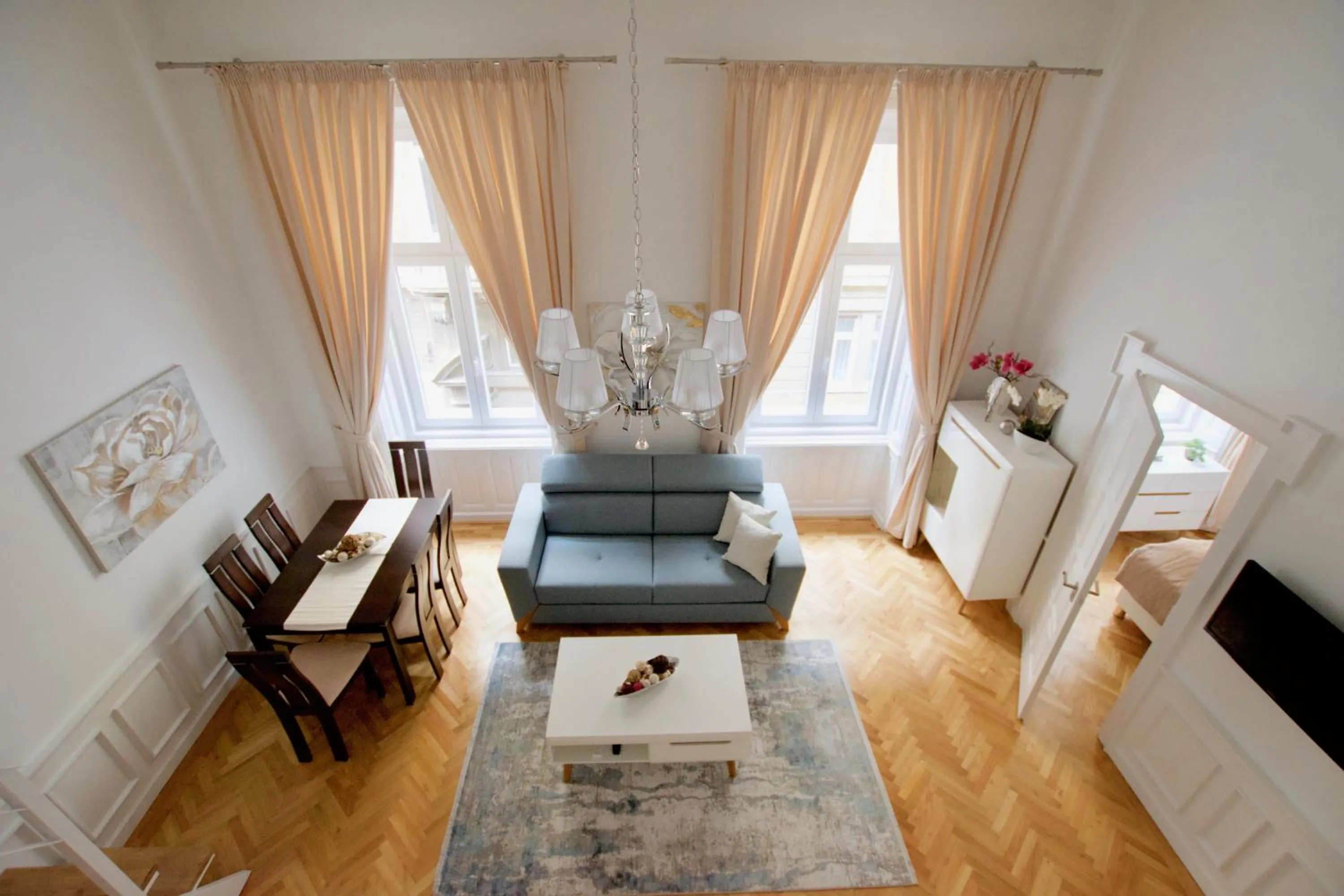 Living room in Luxury Apartment by Hi5 - Havas Street