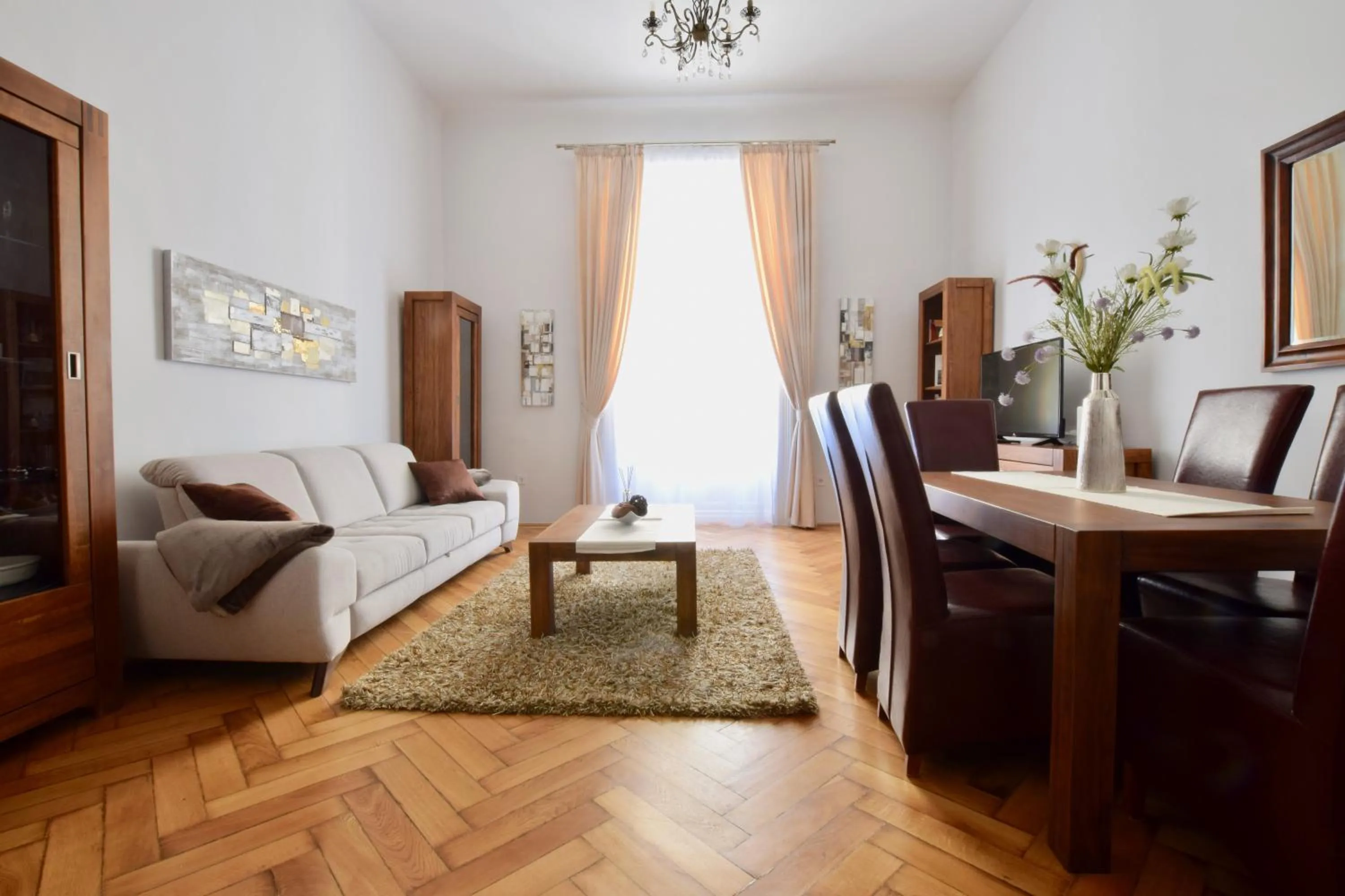 Living room in Luxury Apartment by Hi5 - Havas Street