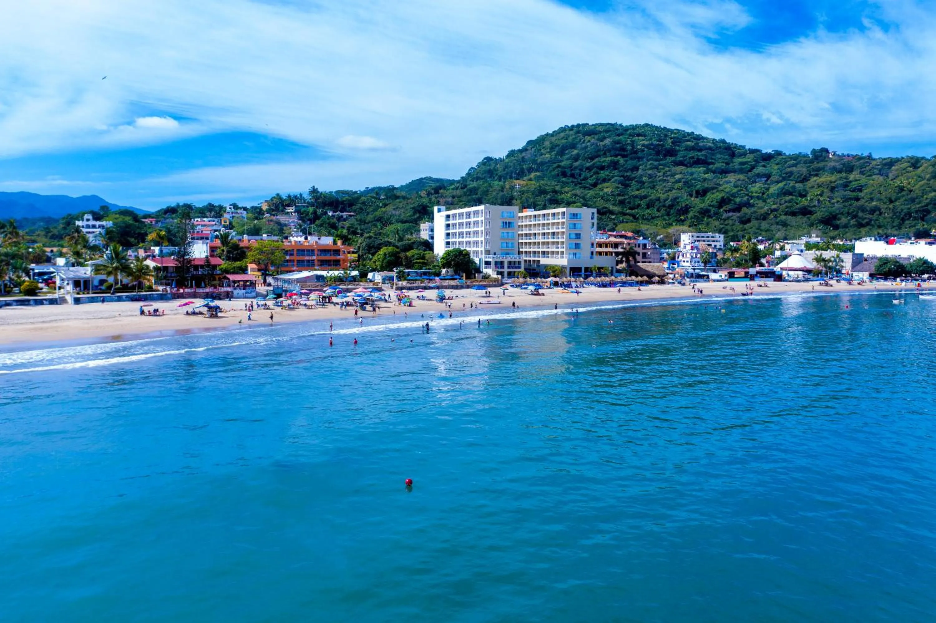 Day in Decameron La Marina Guayabitos, Ramada All-Inclusive Resort