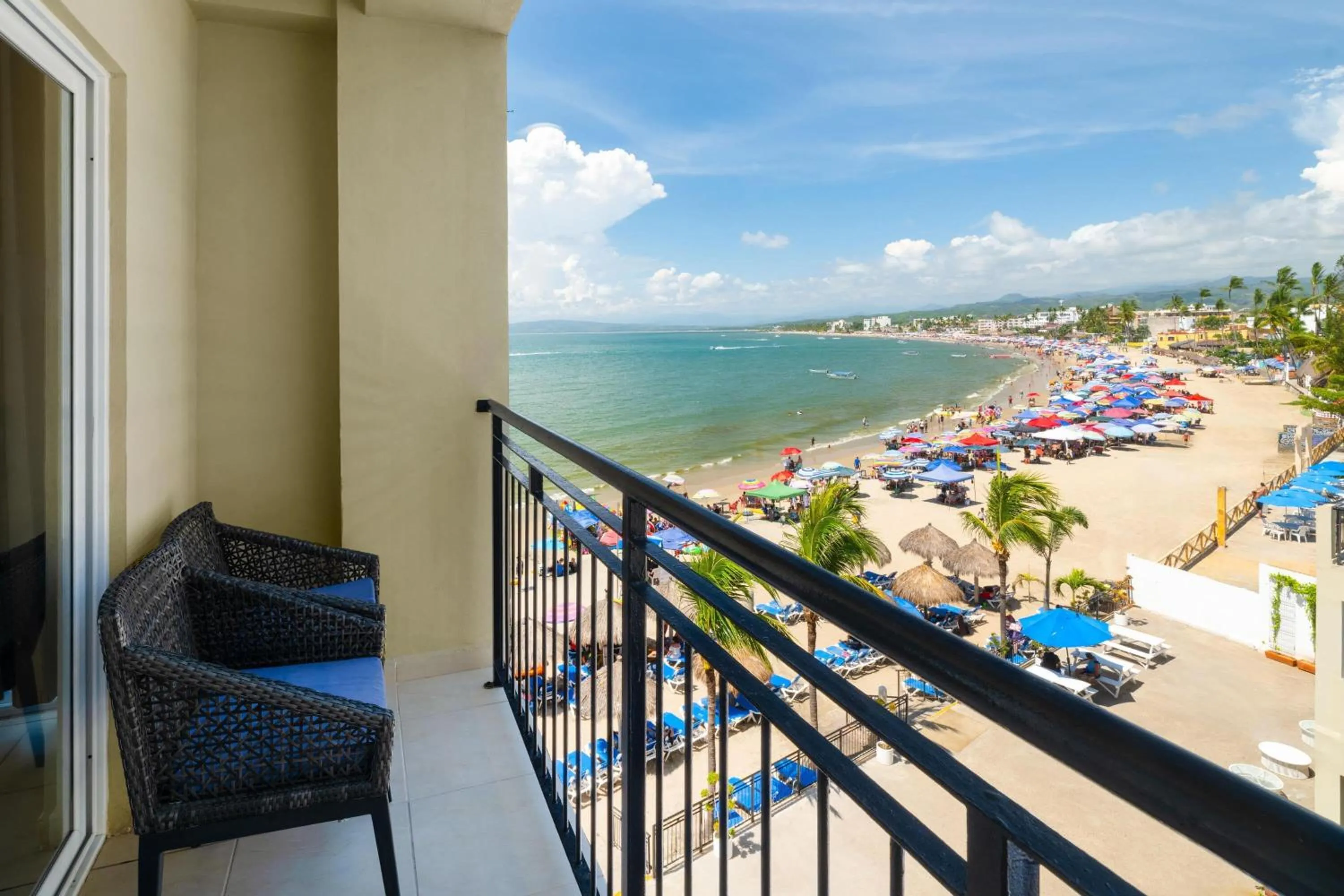 Photo of the whole room in Decameron La Marina Guayabitos, Ramada All-Inclusive Resort