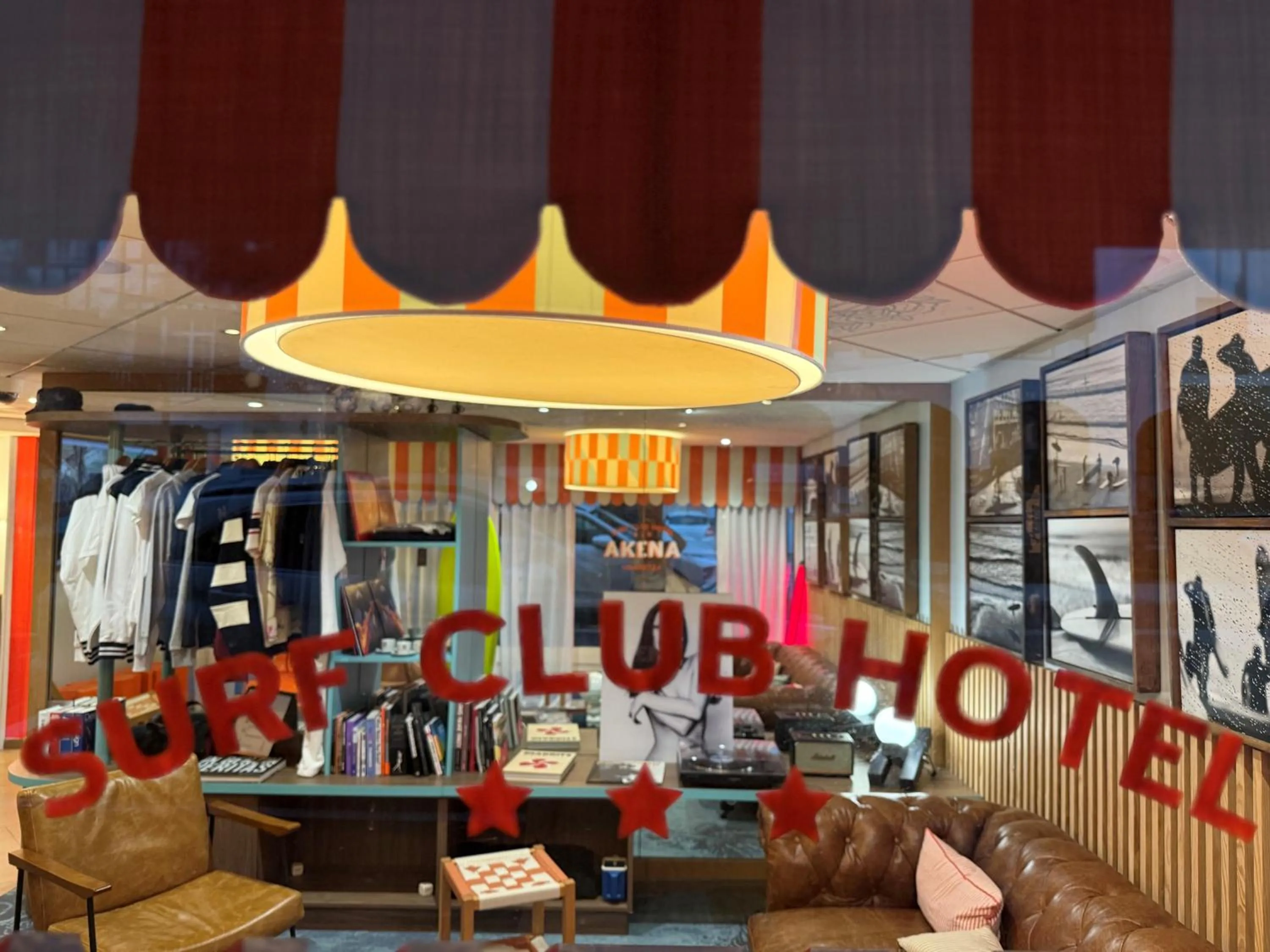 On-site shops in Hôtel AKENA Biarritz - Grande plage