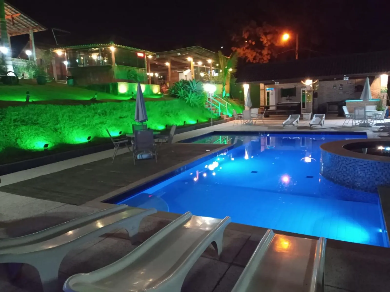 Swimming pool in Chalés Marinelli em São Roque