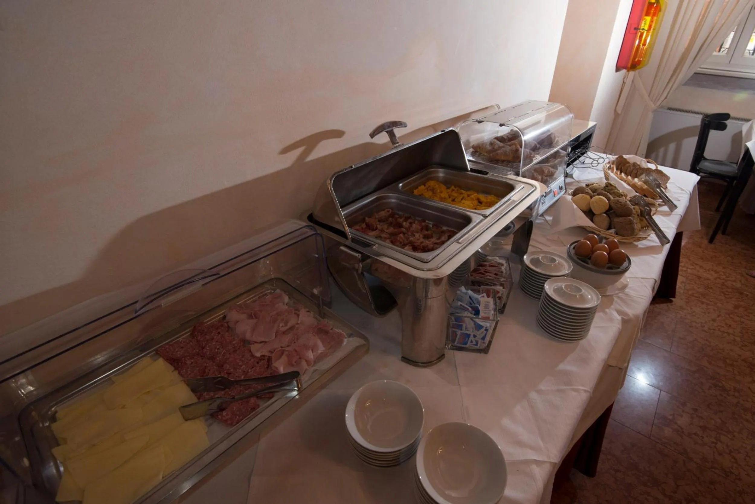 Restaurant/places to eat in Albergo Mazzanti