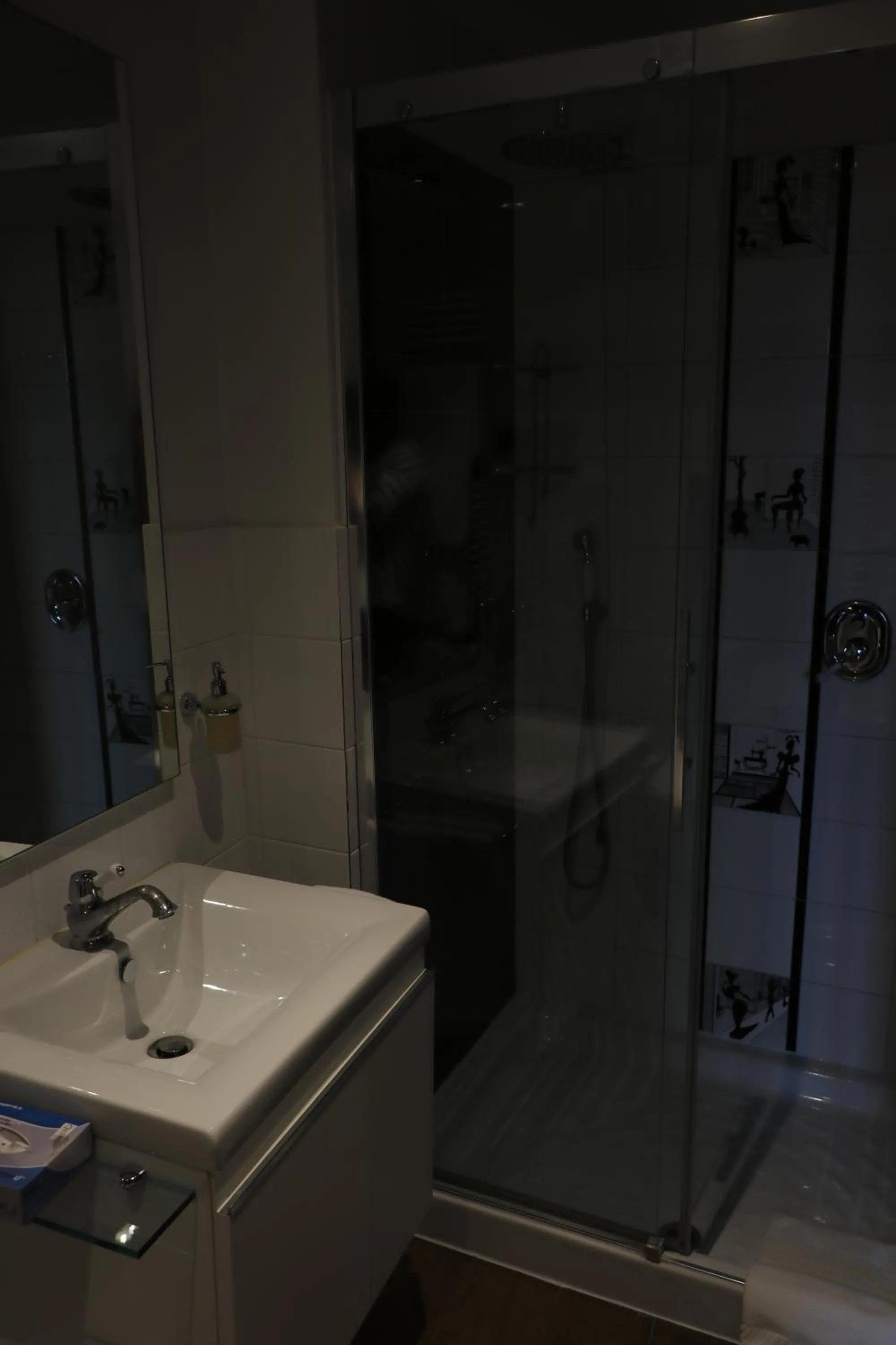 Shower in Borgo Santa Giulia