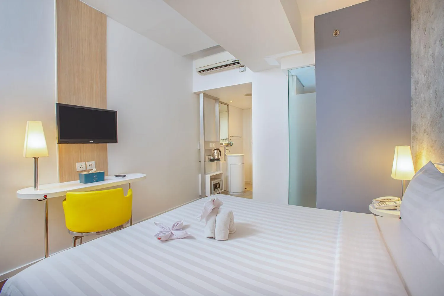 Bed in 1O1 URBAN Jakarta Kelapa Gading