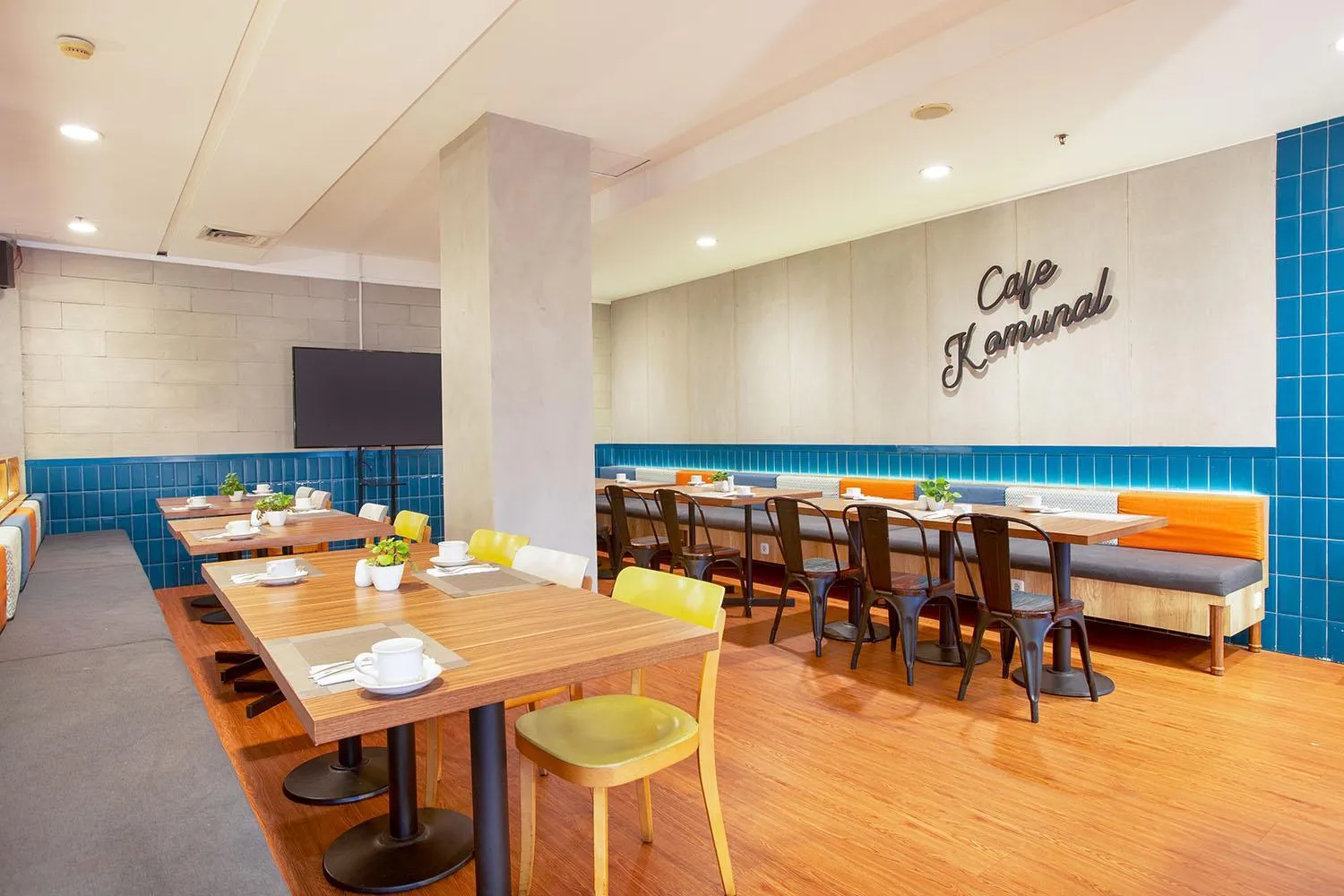 Restaurant/places to eat in 1O1 URBAN Jakarta Kelapa Gading