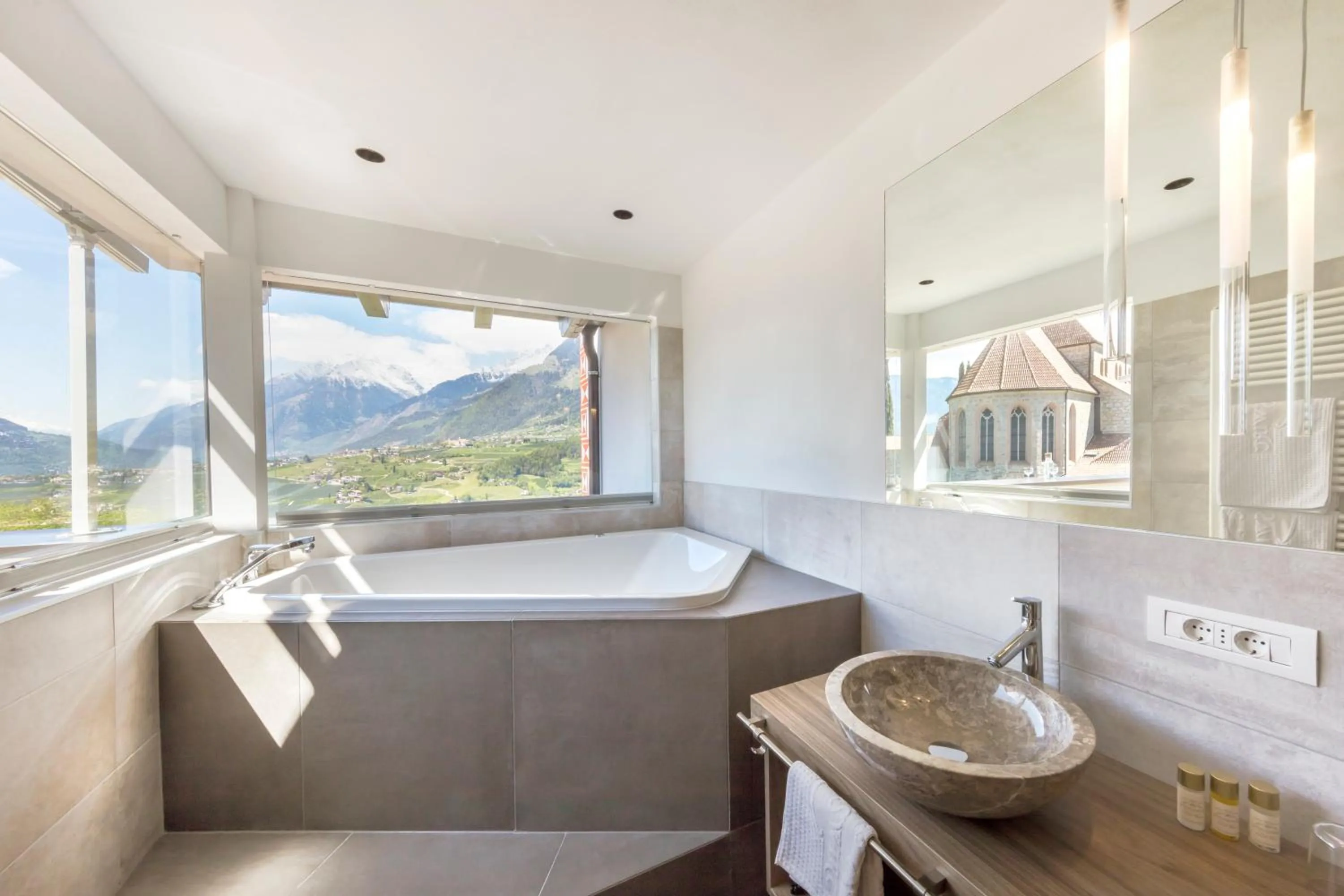 Bathroom in Hotel Schlosswirt