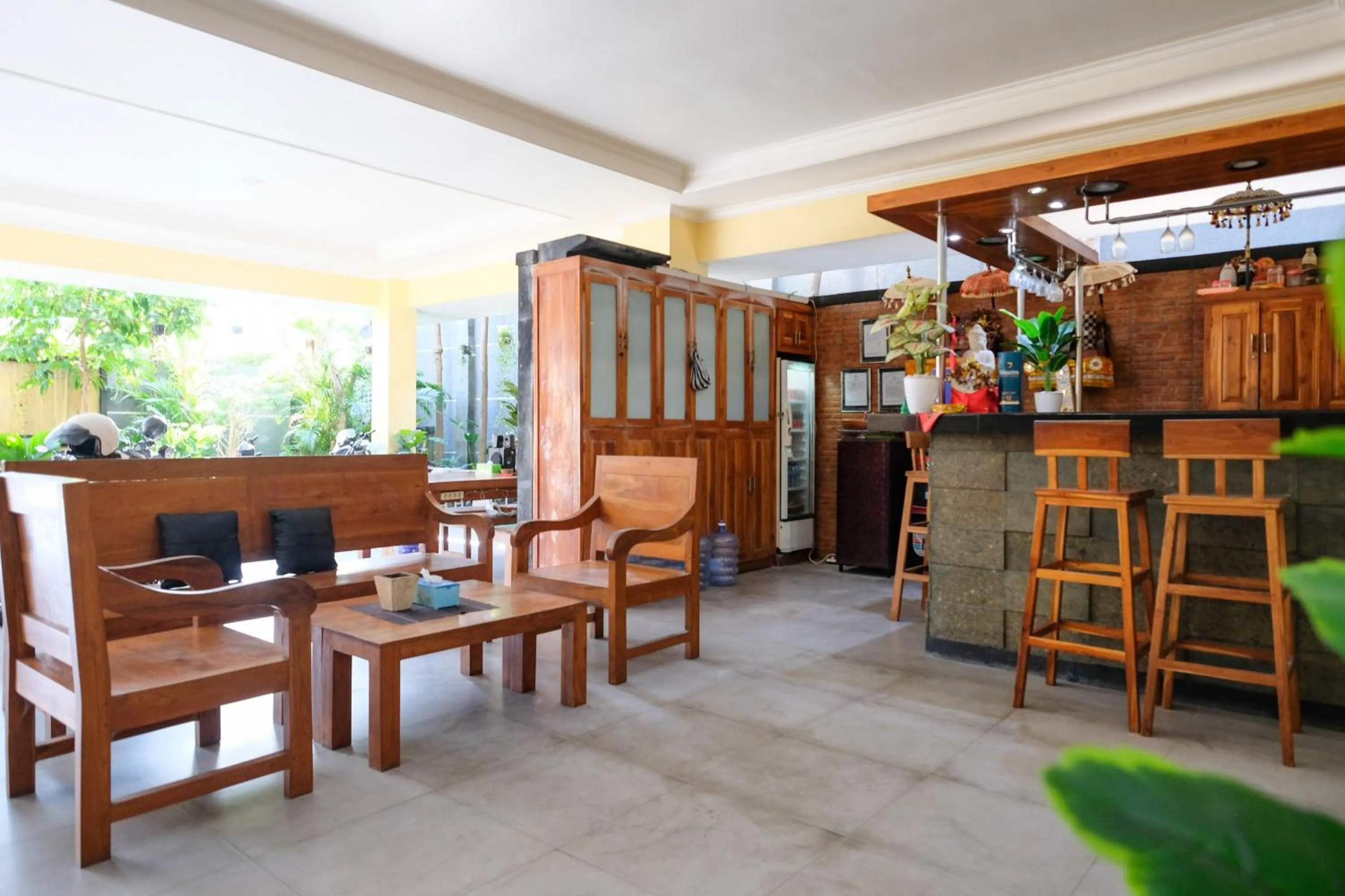 Lobby or reception in RedDoorz @ Kerta Dalem Sidakarya