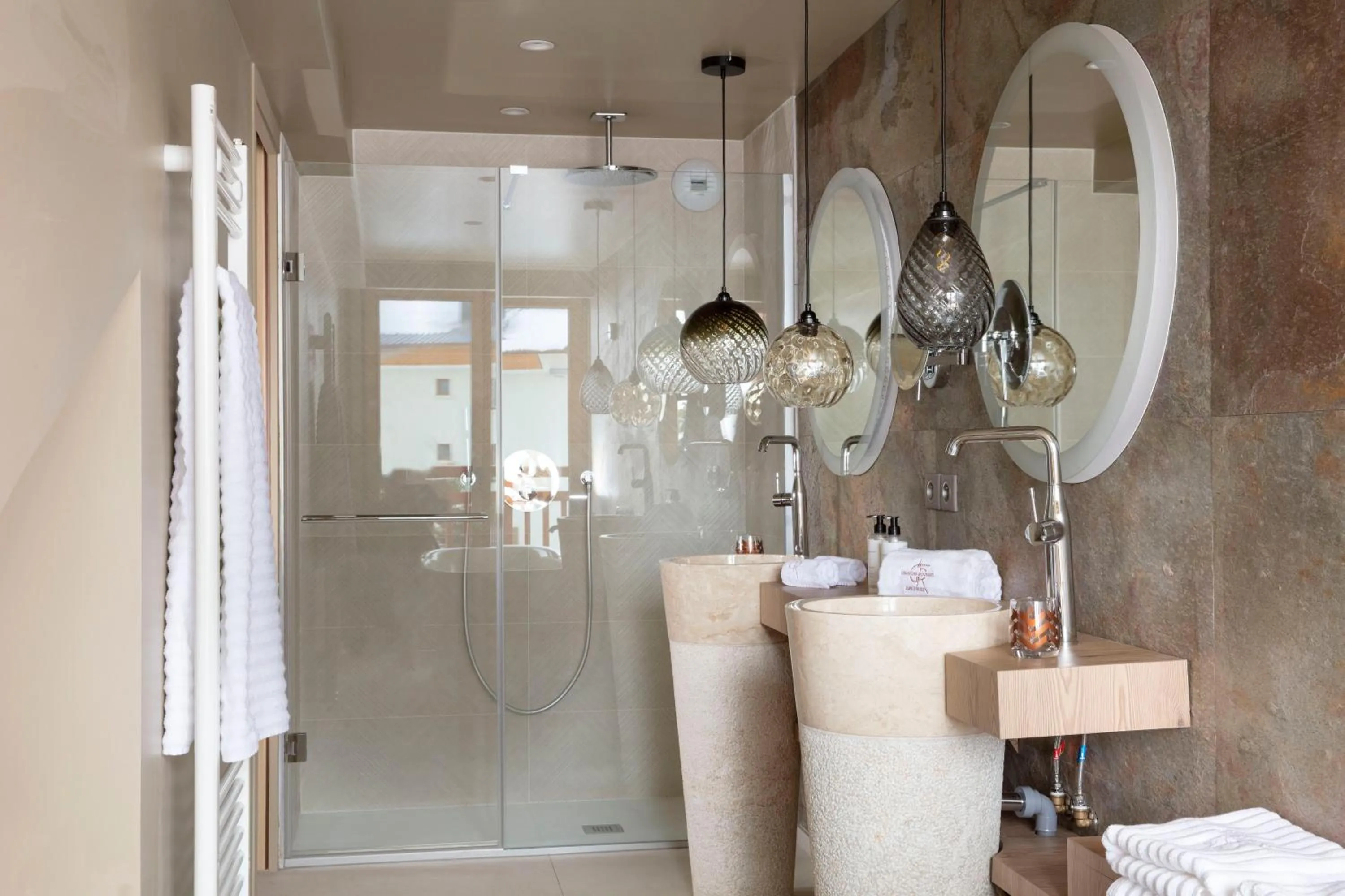 Bathroom in Grandes Rousses Hotel & Spa