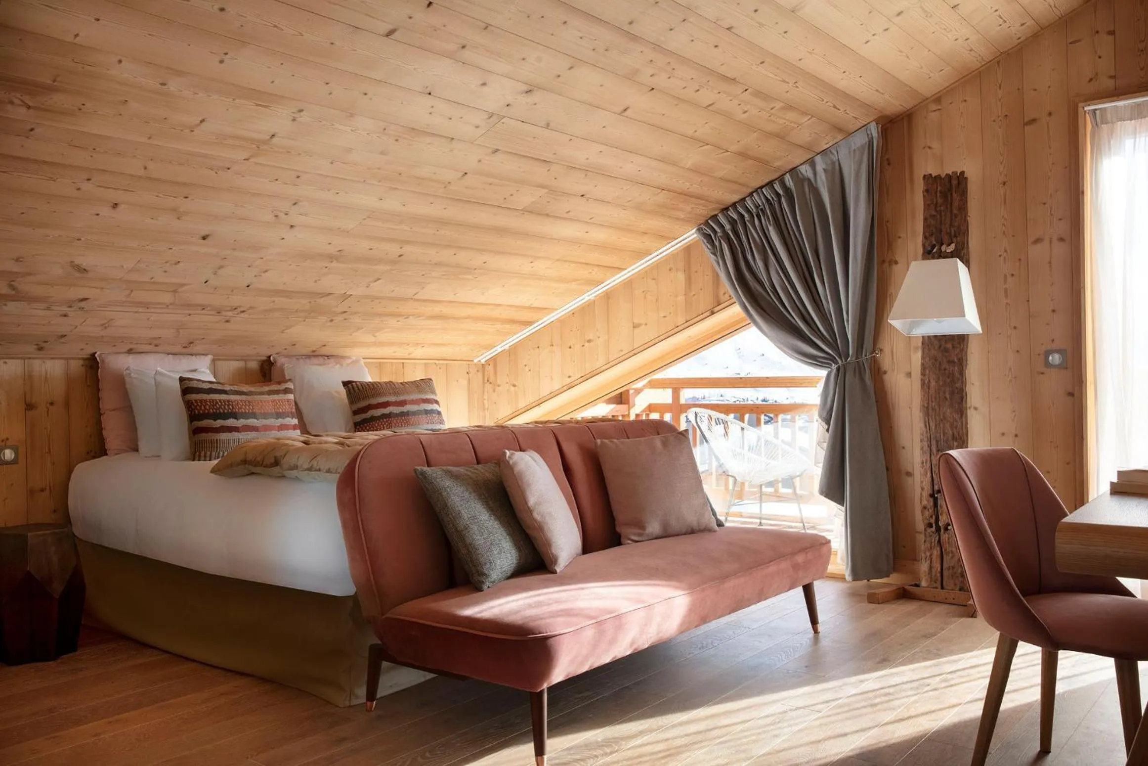 Bed in Grandes Rousses Hotel & Spa