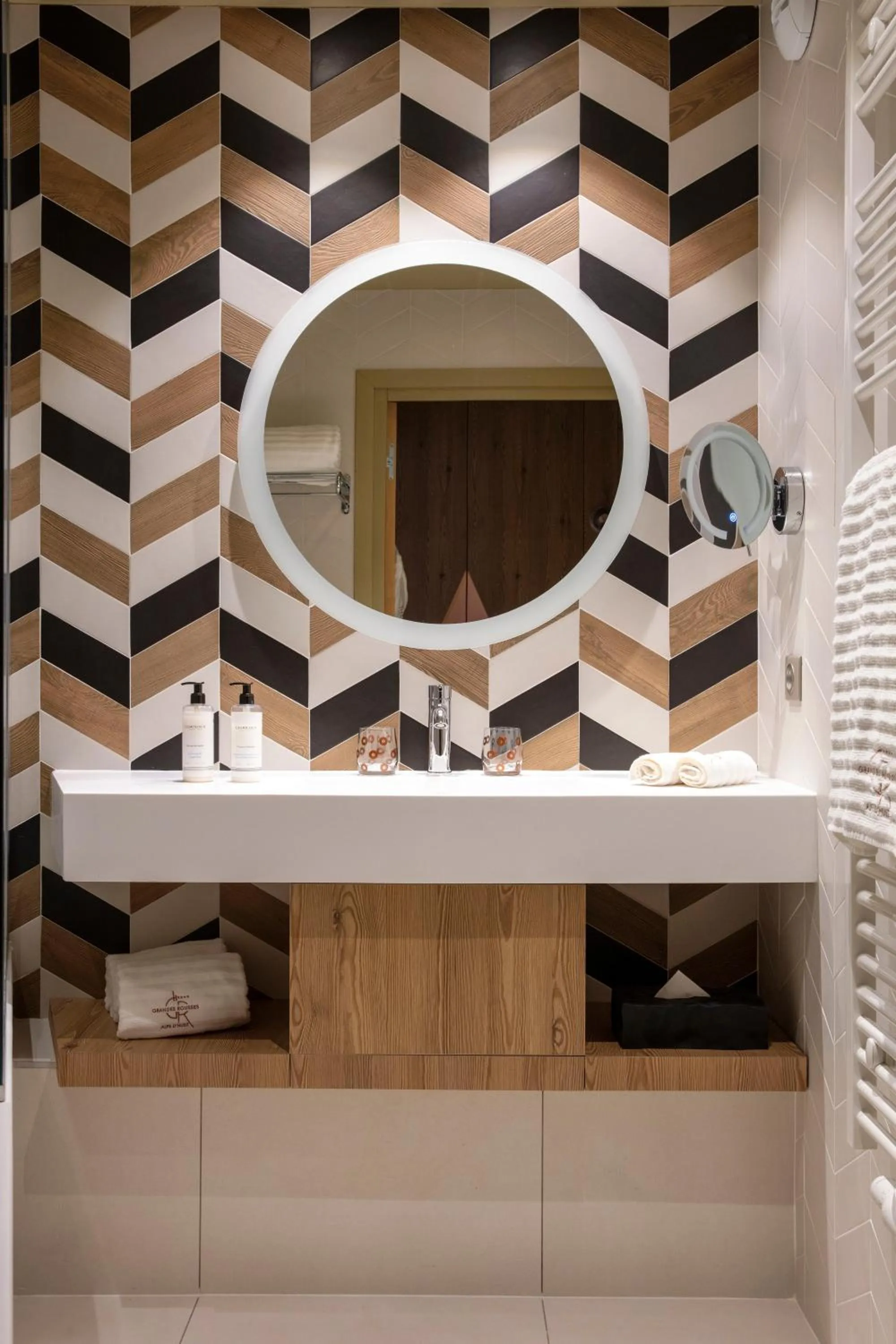 Bathroom in Grandes Rousses Hotel & Spa