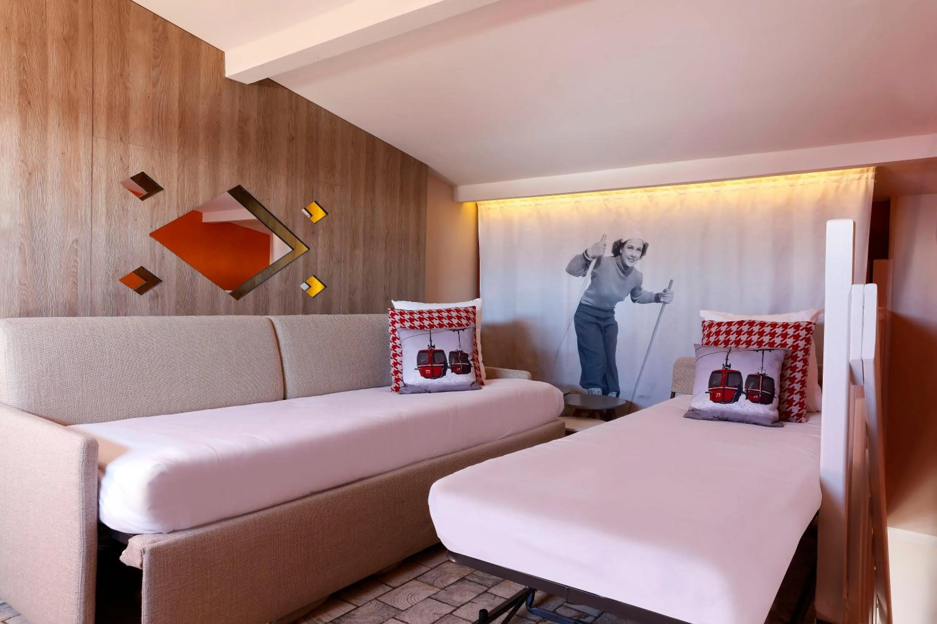 Bedroom, Bed in Grandes Rousses Hotel & Spa
