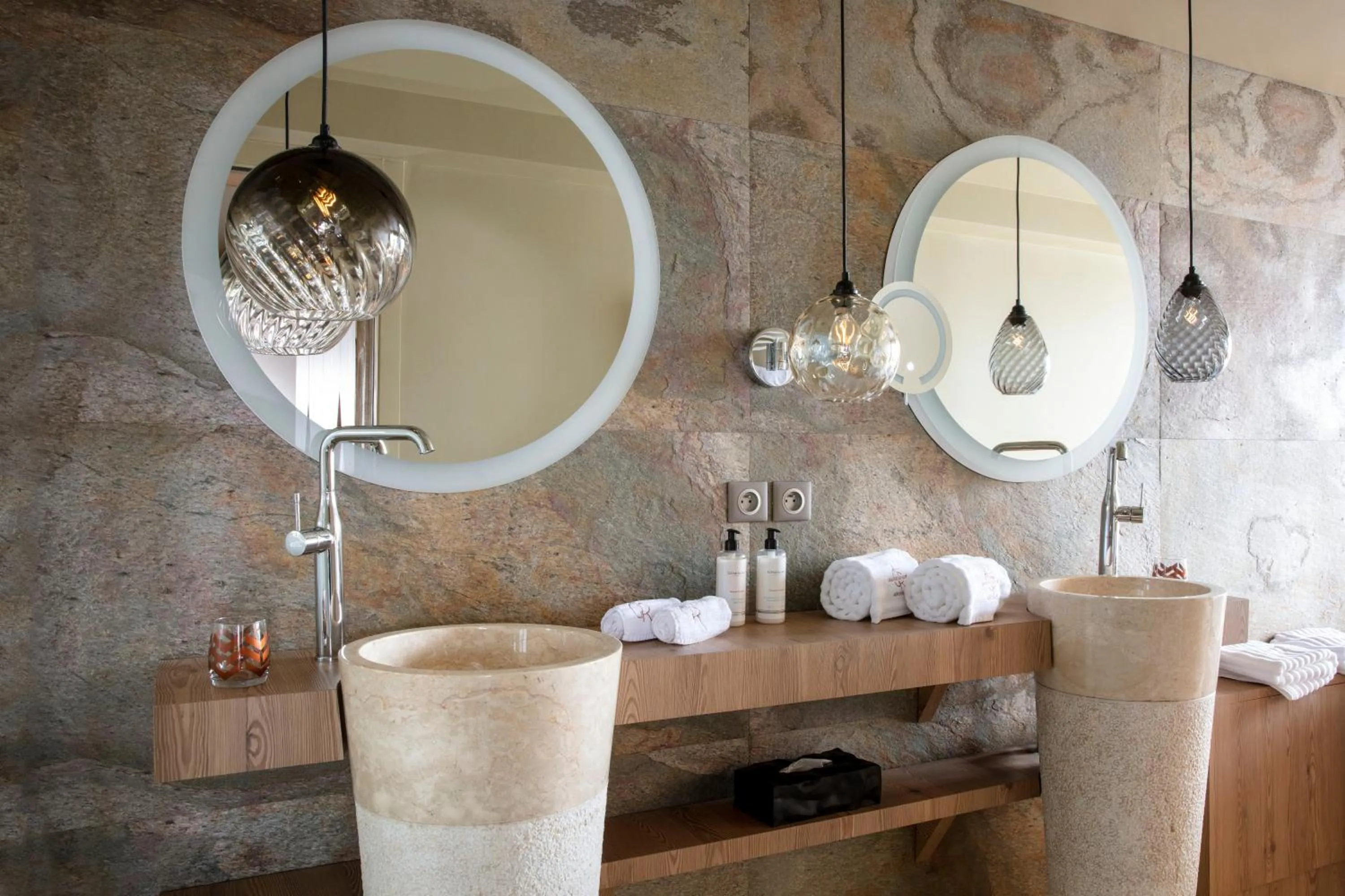 Bathroom in Grandes Rousses Hotel & Spa