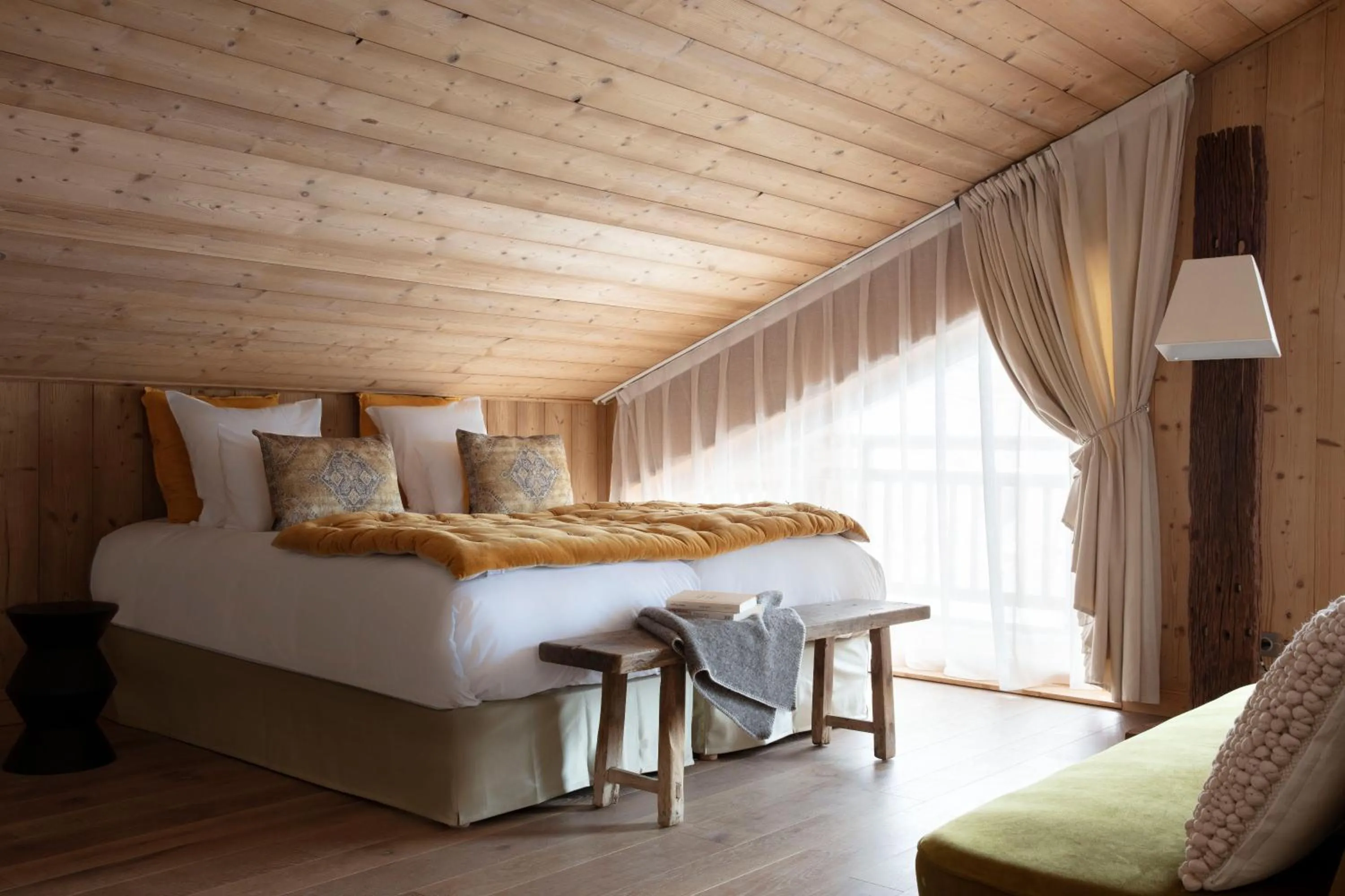 Bed in Grandes Rousses Hotel & Spa