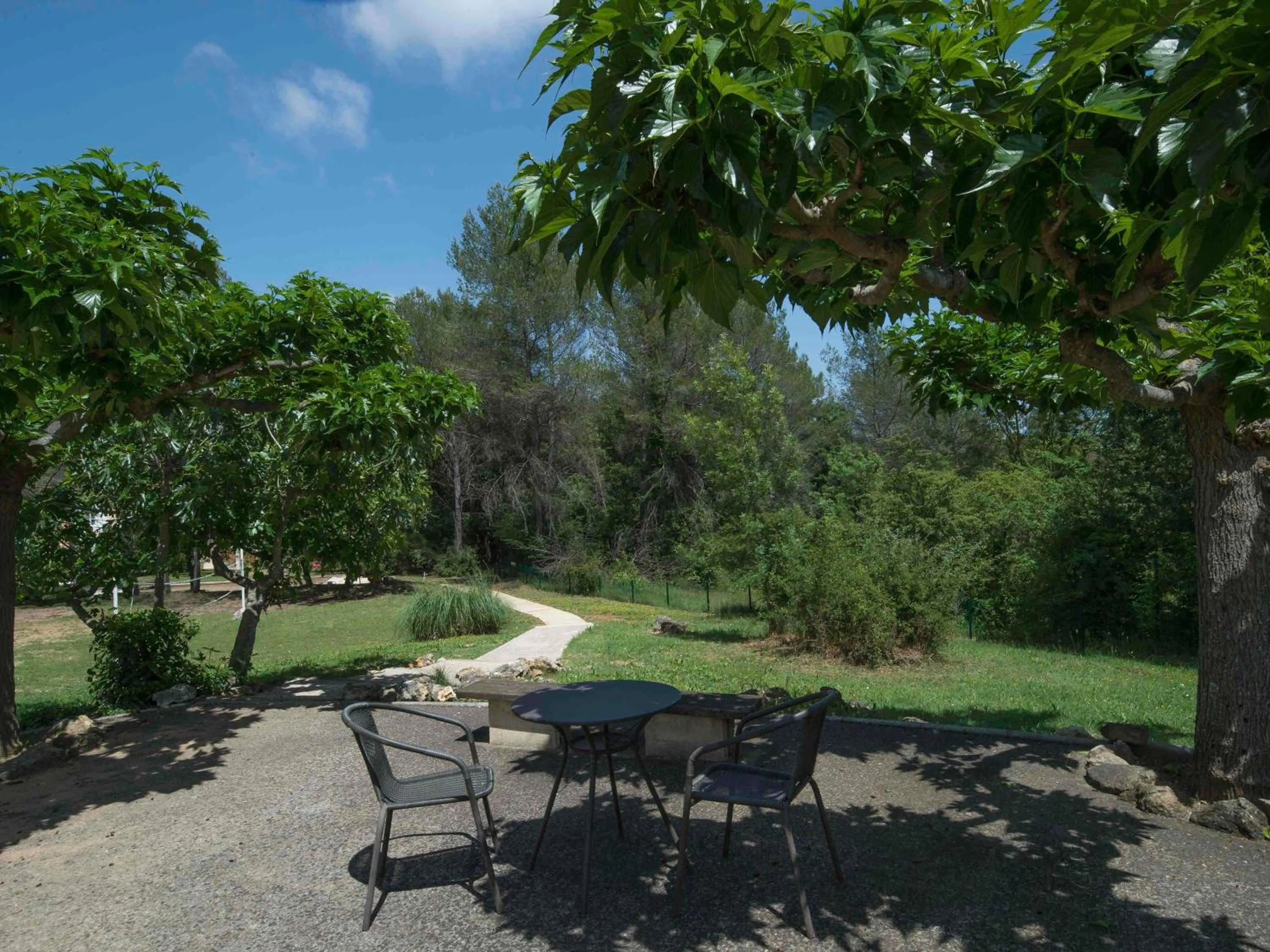 Bedroom in ibis Antibes Sophia-Antipolis