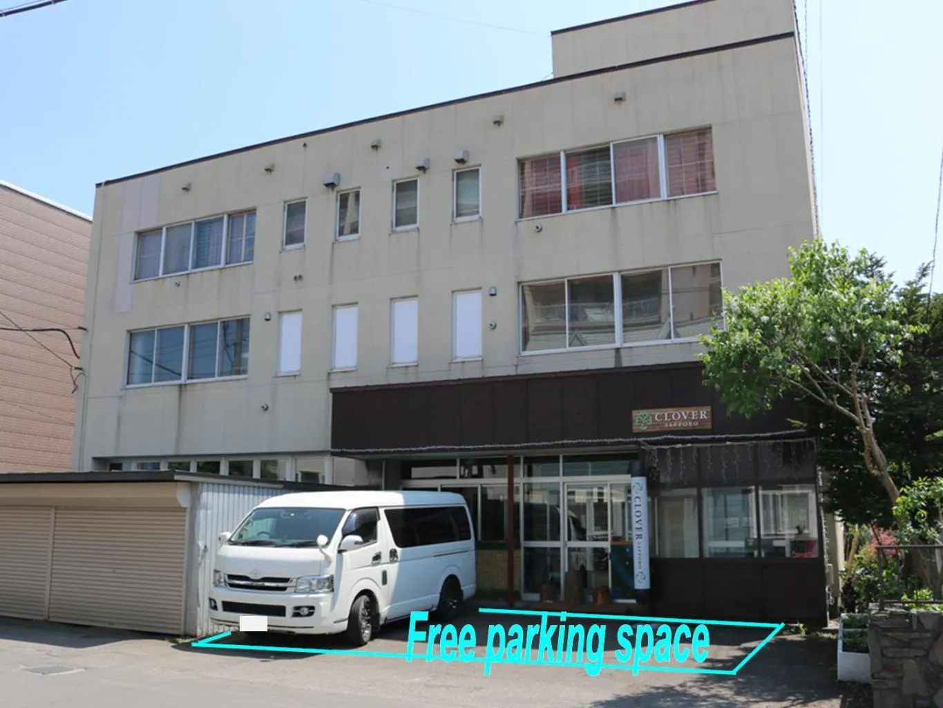 Facade/entrance in Clover House Sapporo