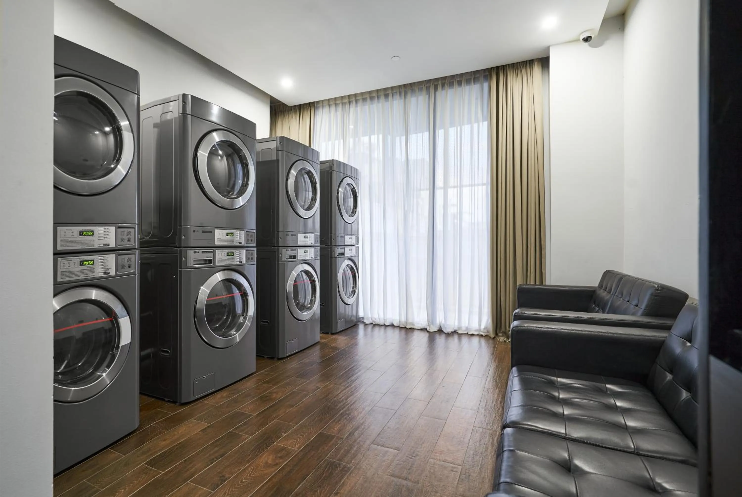 Seating area in Luxcity Hotel & Apartment