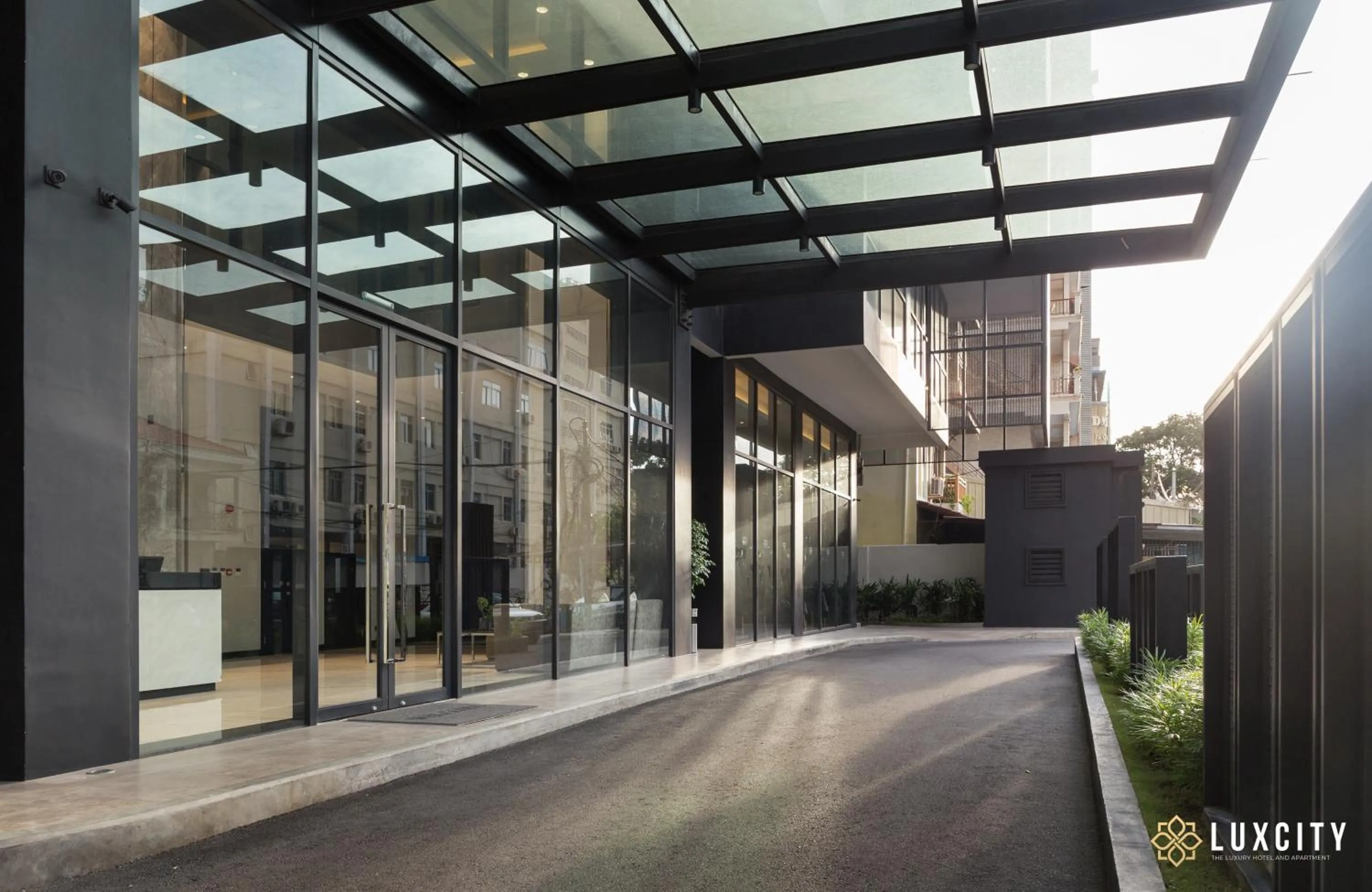 Facade/entrance in Luxcity Hotel & Apartment