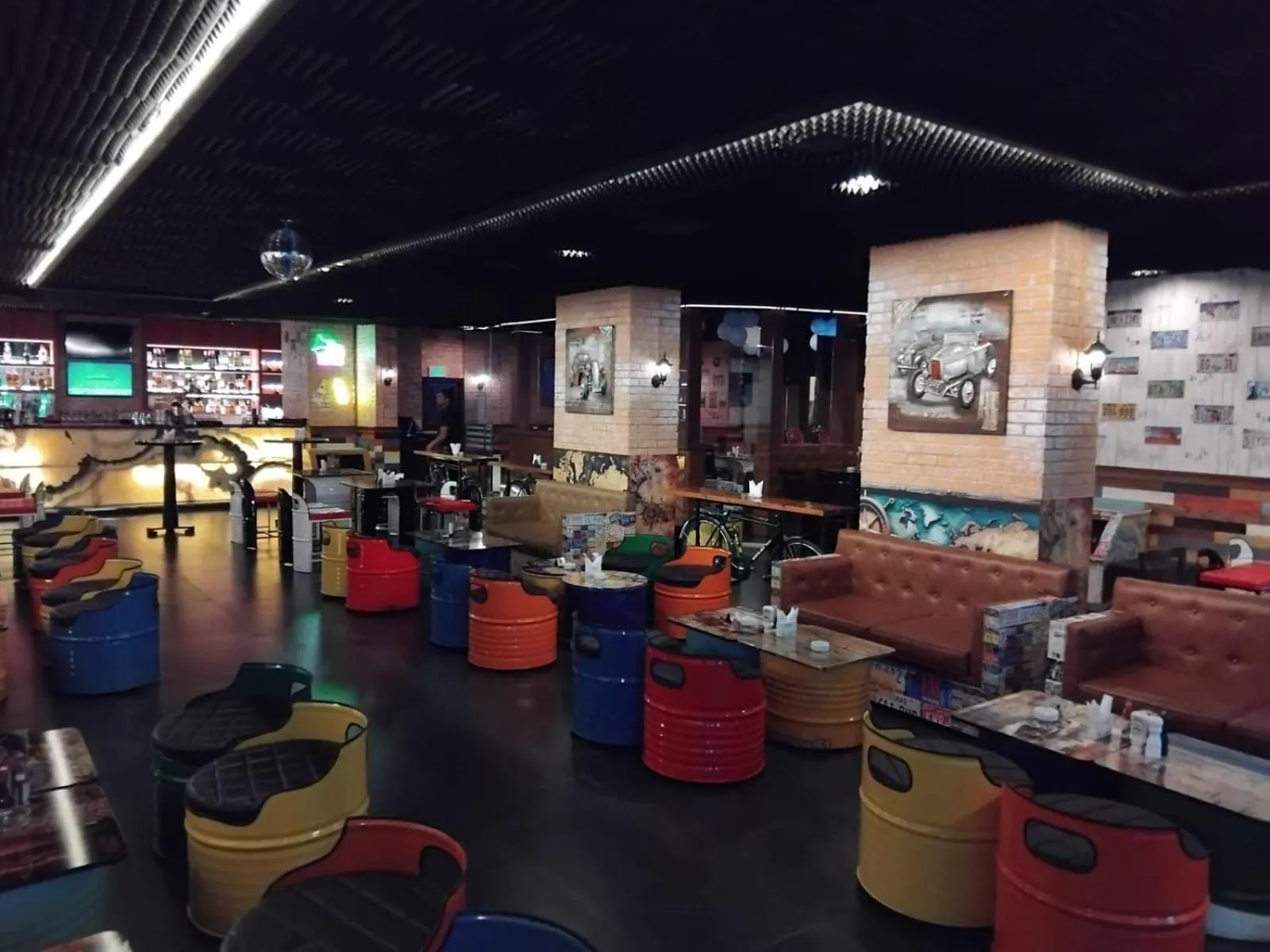 Lounge or bar in Swiss-Belinn Doha