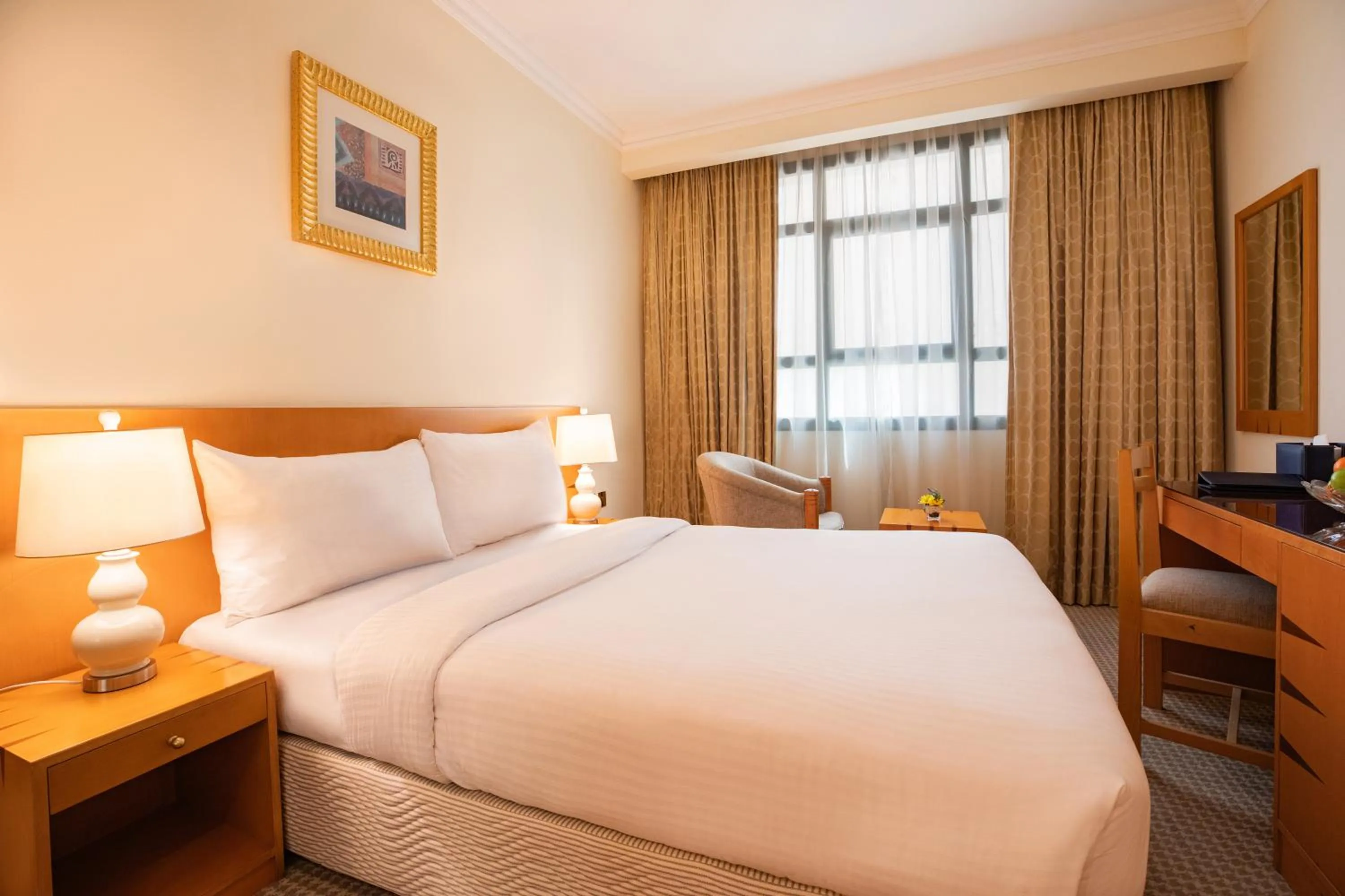 Photo of the whole room, Bed in Swiss-Belinn Doha