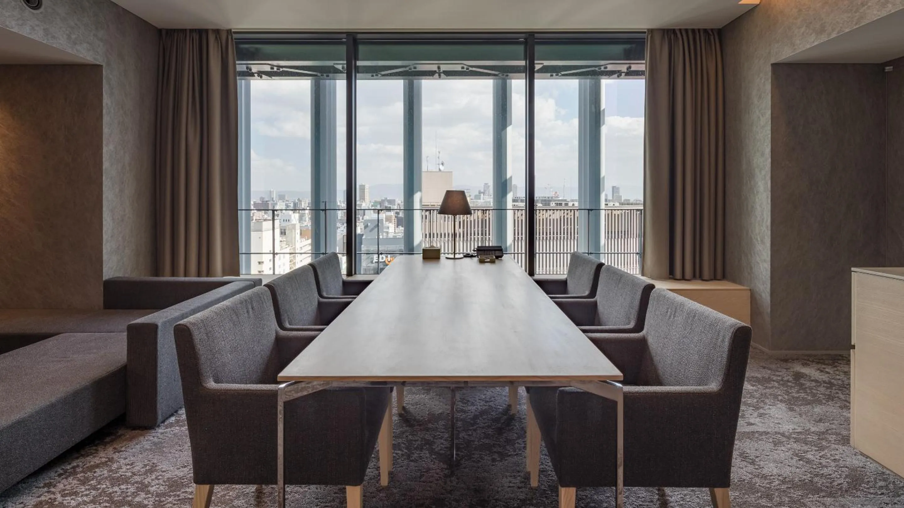 Living room in Hotel Royal Classic Osaka