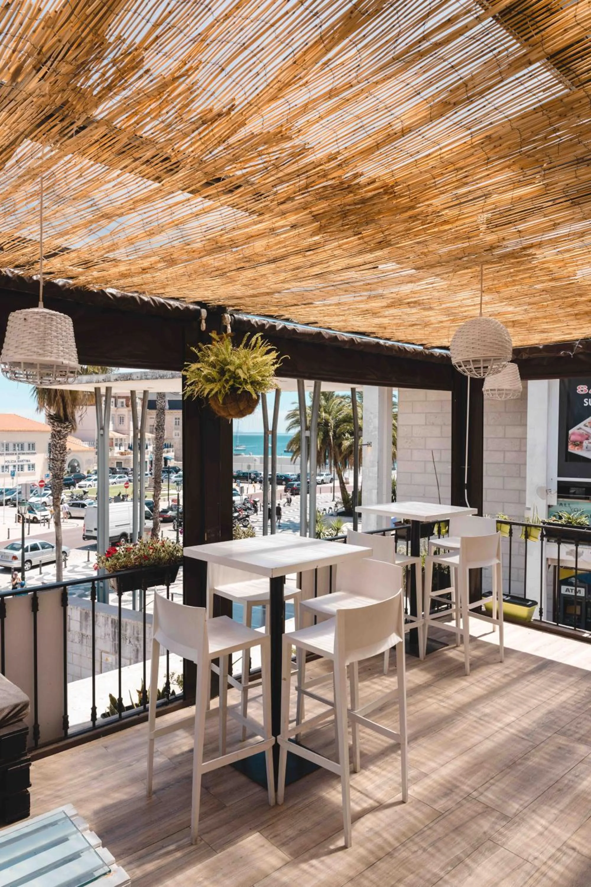 Balcony/Terrace in Cascais Bay Hostel