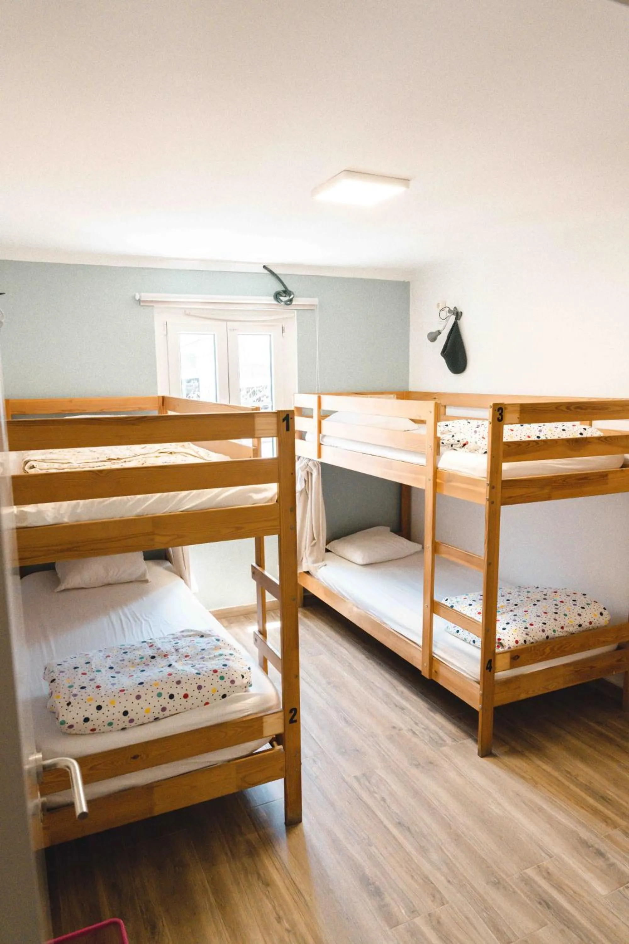 Bedroom, Bed in Cascais Bay Hostel