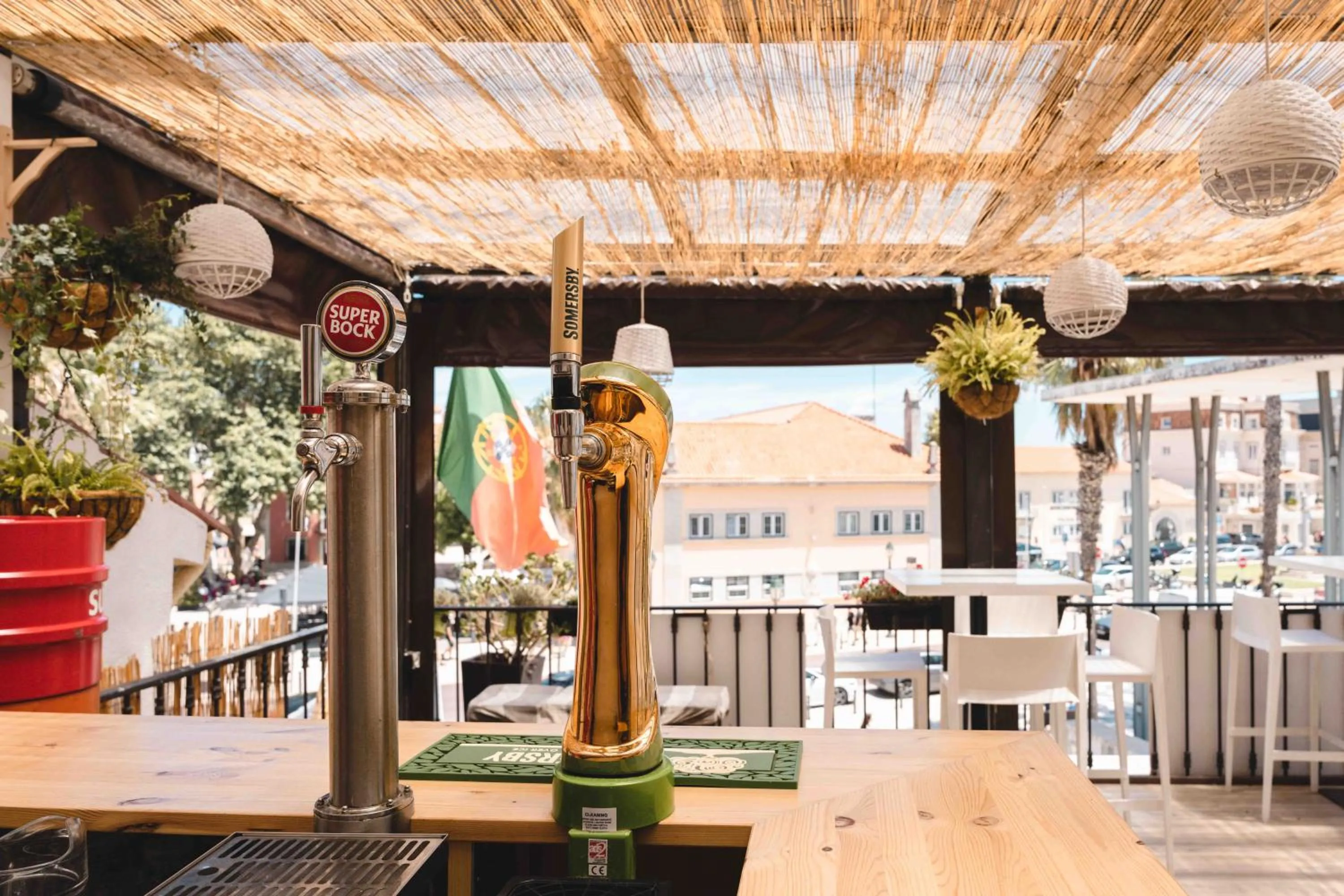 Lounge or bar in Cascais Bay Hostel