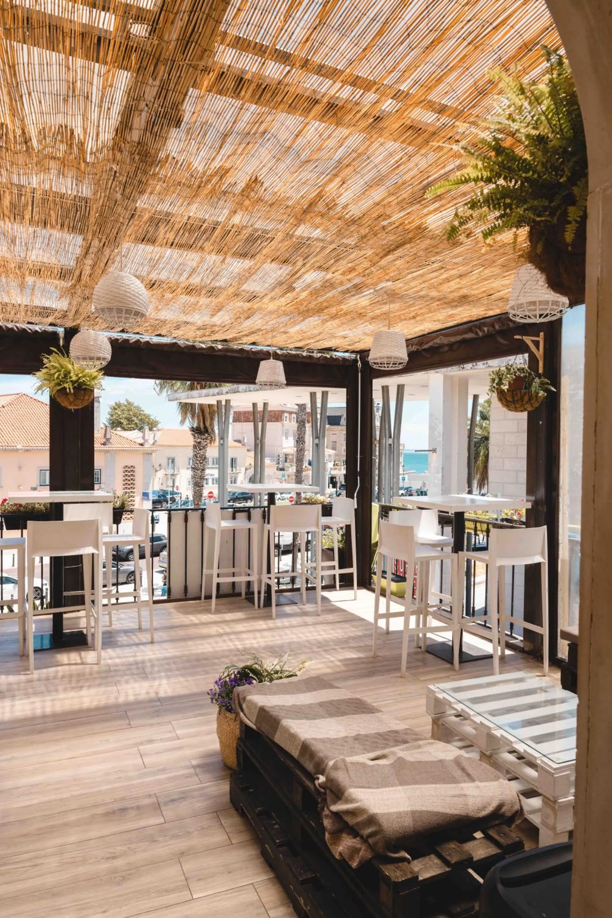 Balcony/Terrace in Cascais Bay Hostel