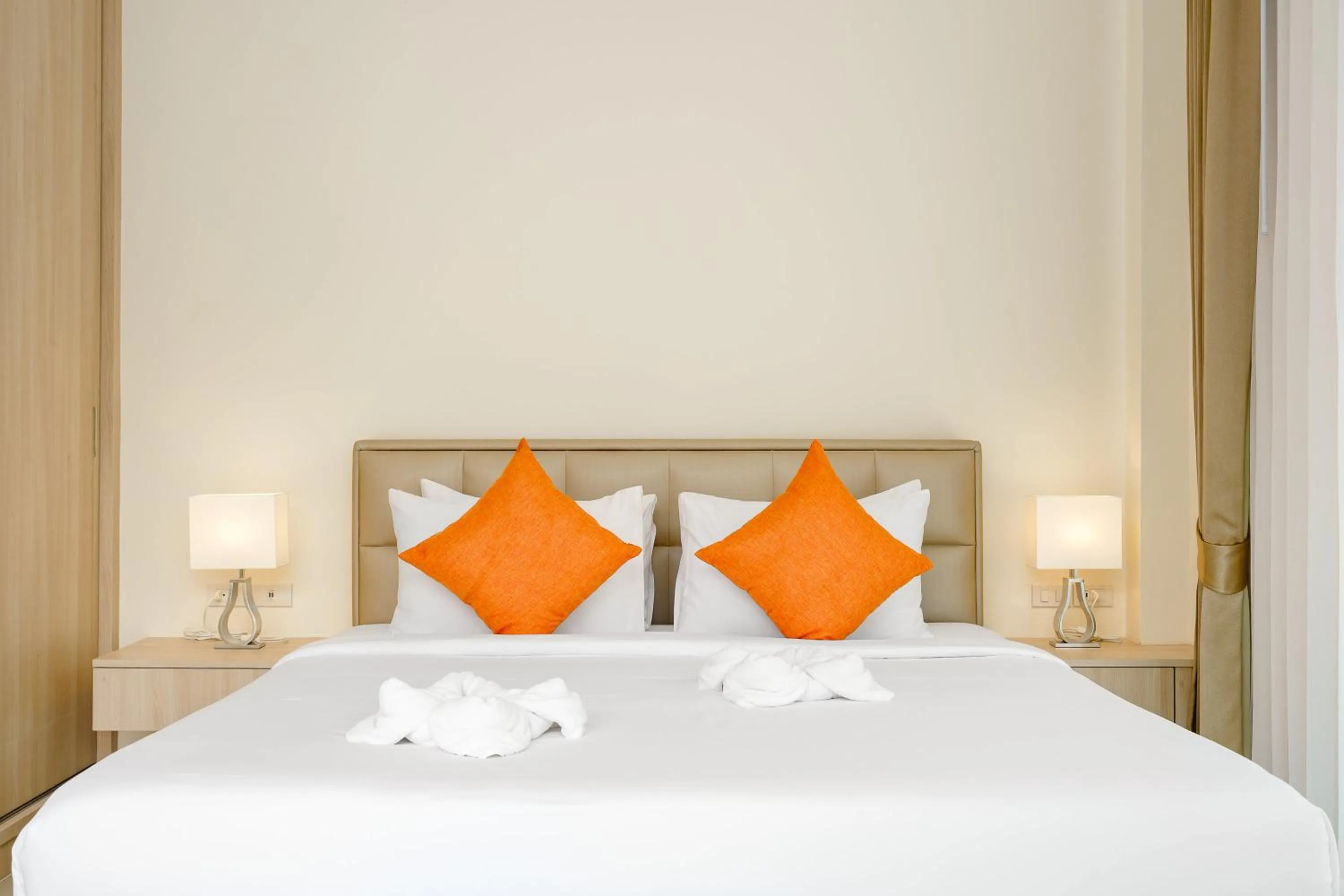 Bed in Luxury Pool Villa A14 3BR 6-8 Persons