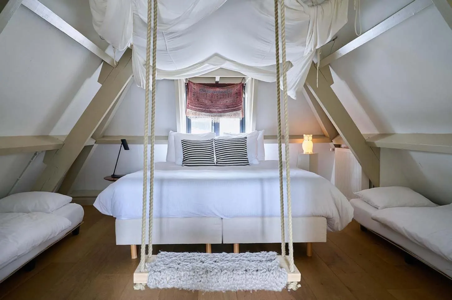 Bed in Hello I'm Local - Boutique Hostel