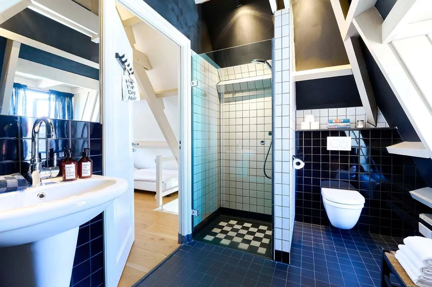 Hello I'm Local - Boutique Hostel