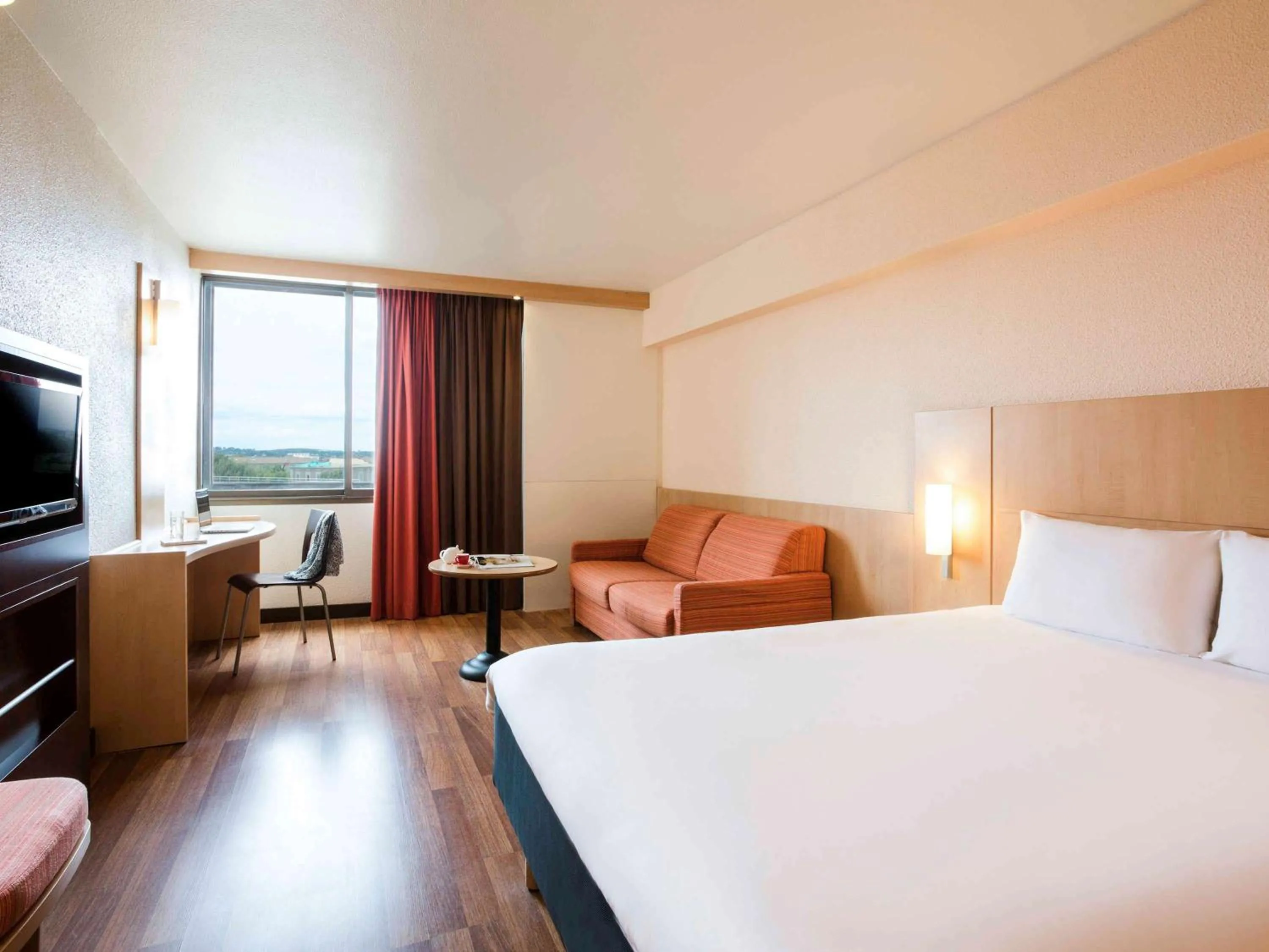 Bed in ibis Montpellier Centre Comedie