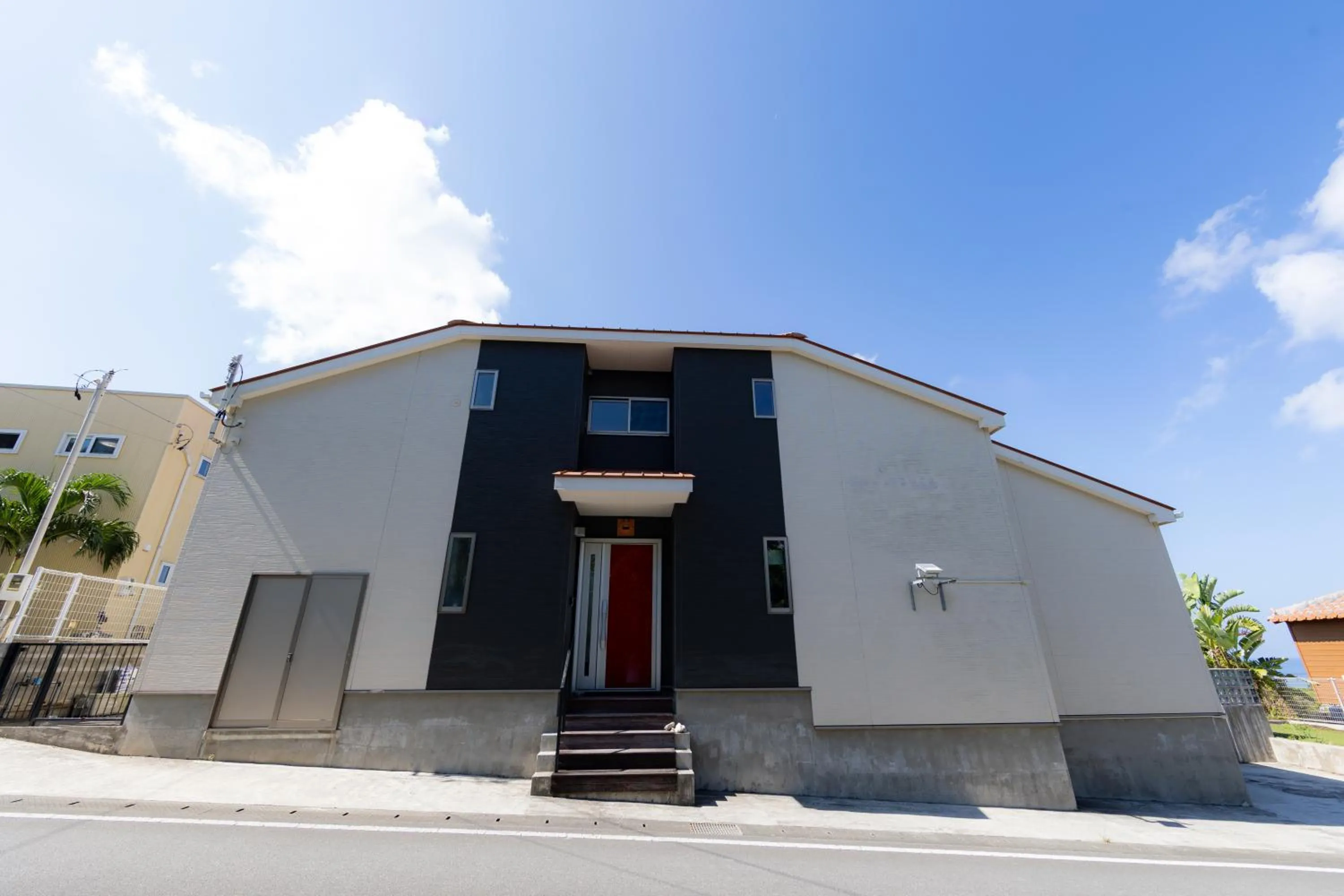 Property building in Hanare AOZORA