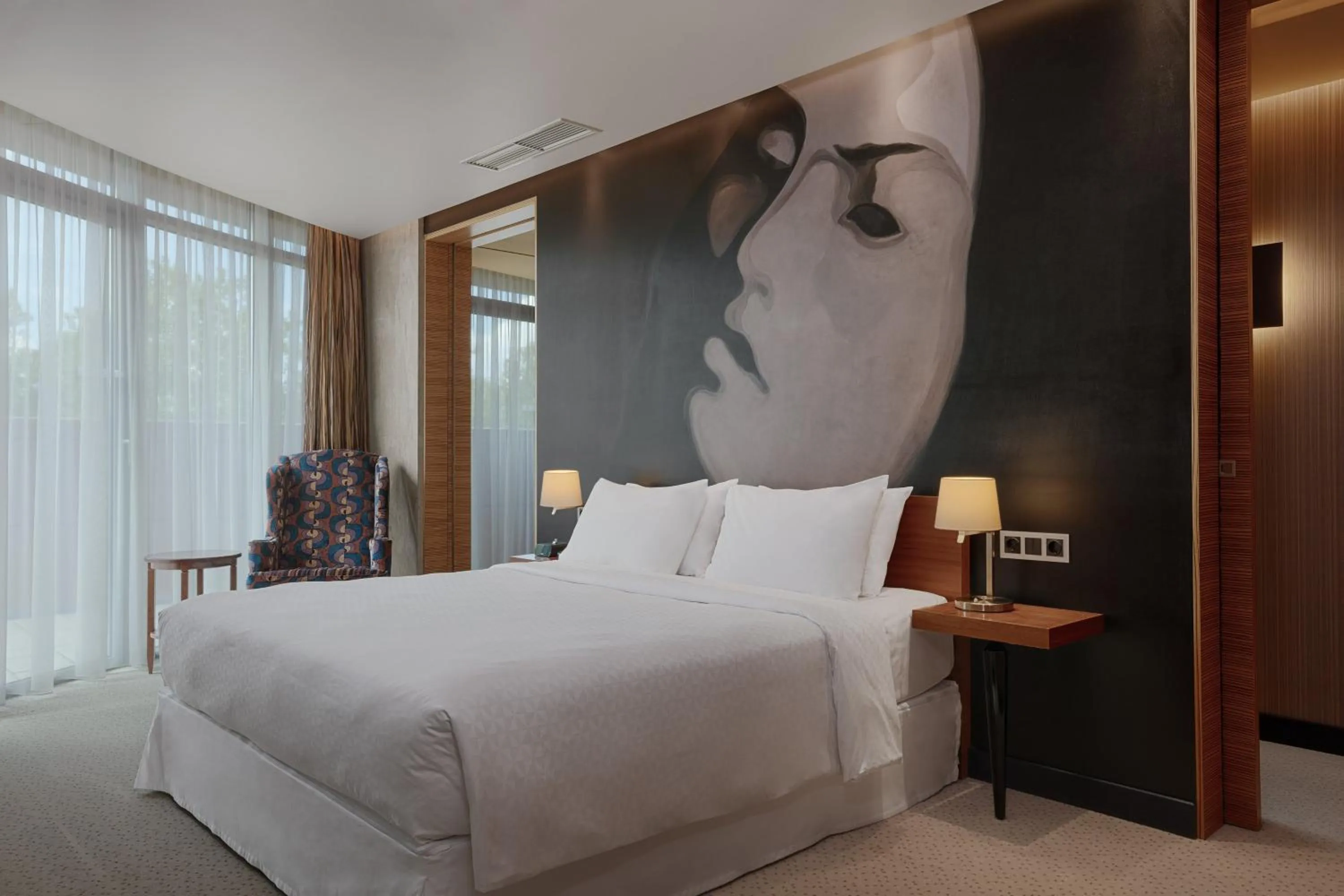 Photo of the whole room, Bed in Four Points by Sheraton Kecskemet Hotel and Conference Center