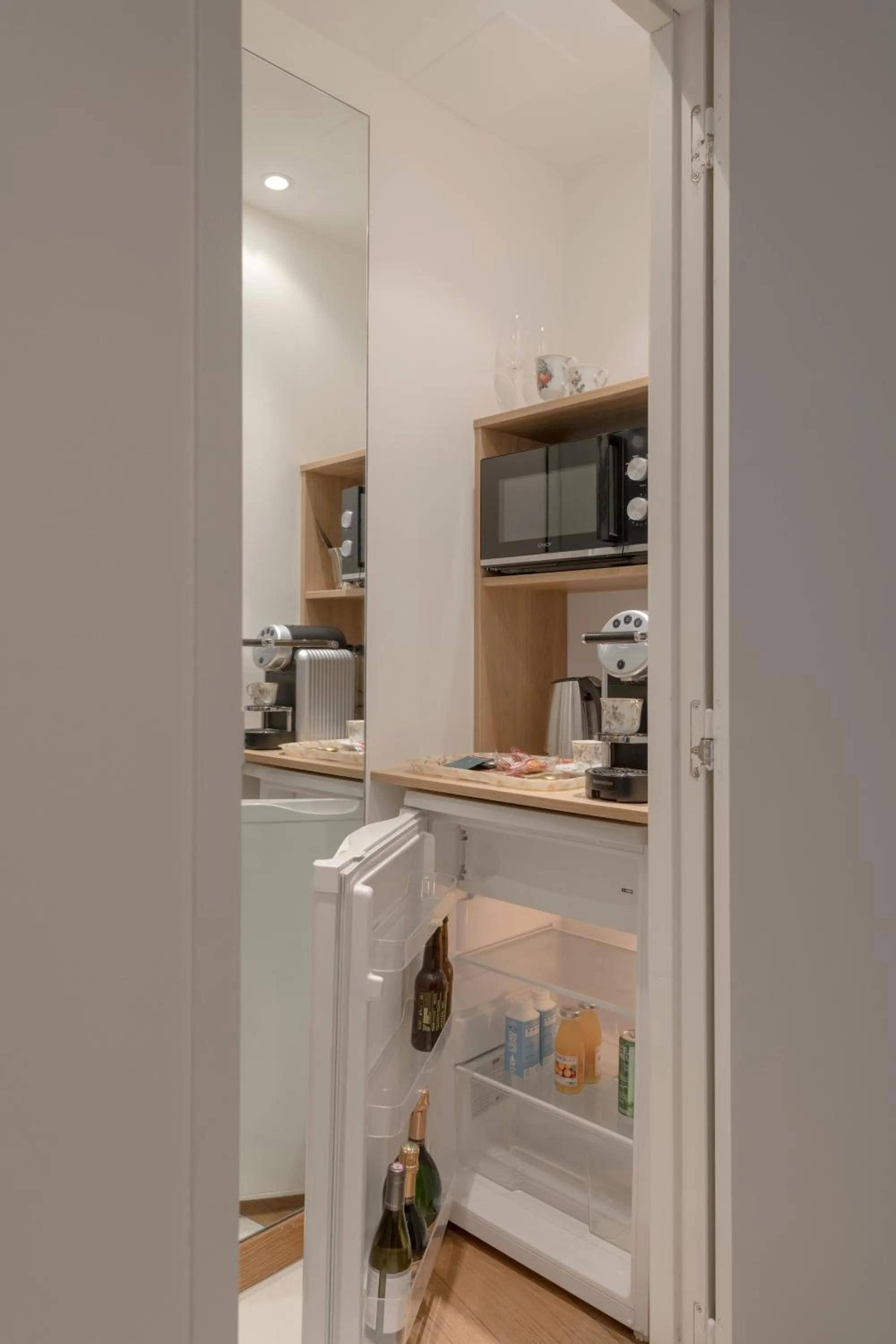 Kitchen or kitchenette in MiHotel Le Gourguillon
