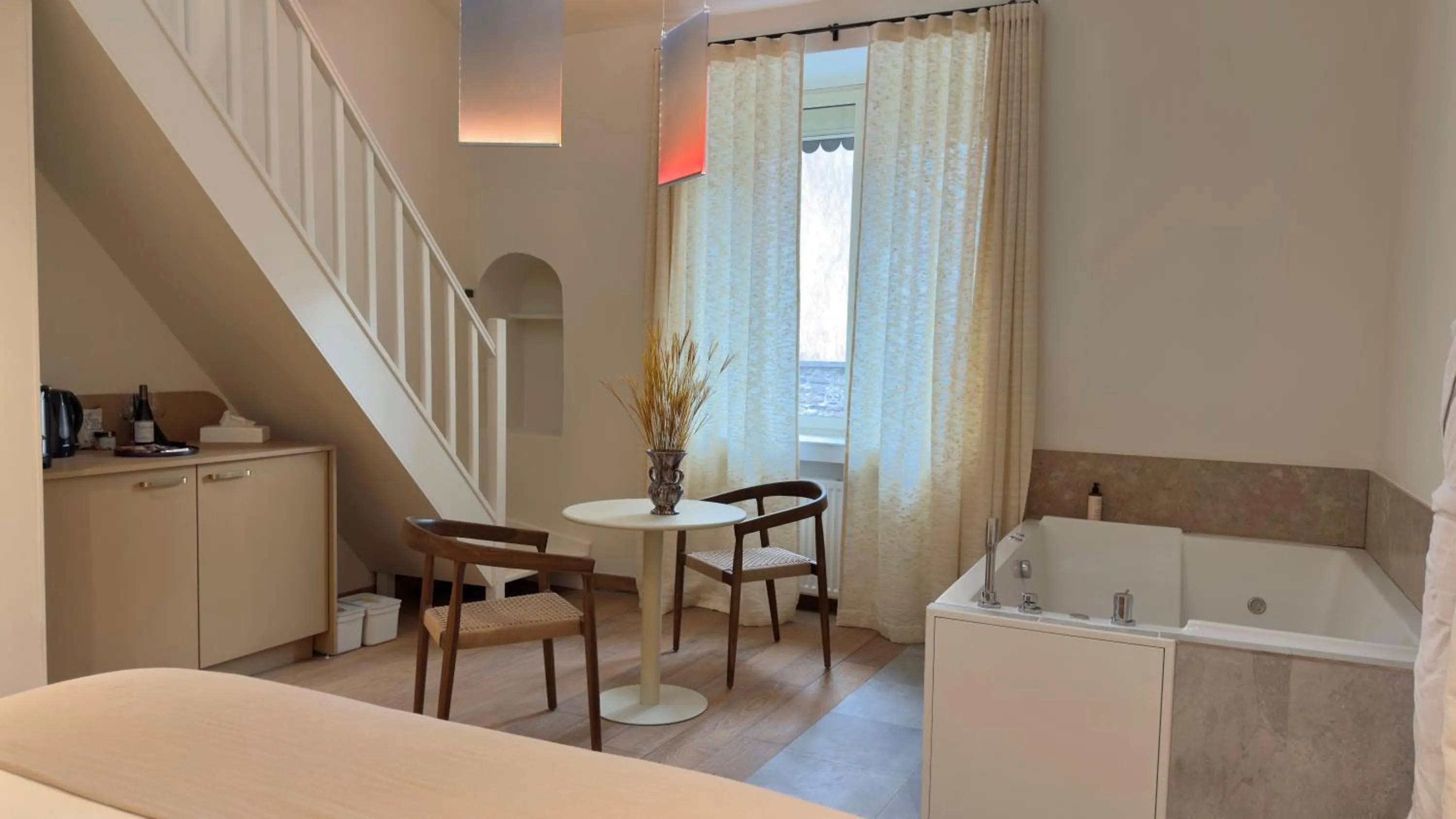 Bed in MiHotel Le Gourguillon